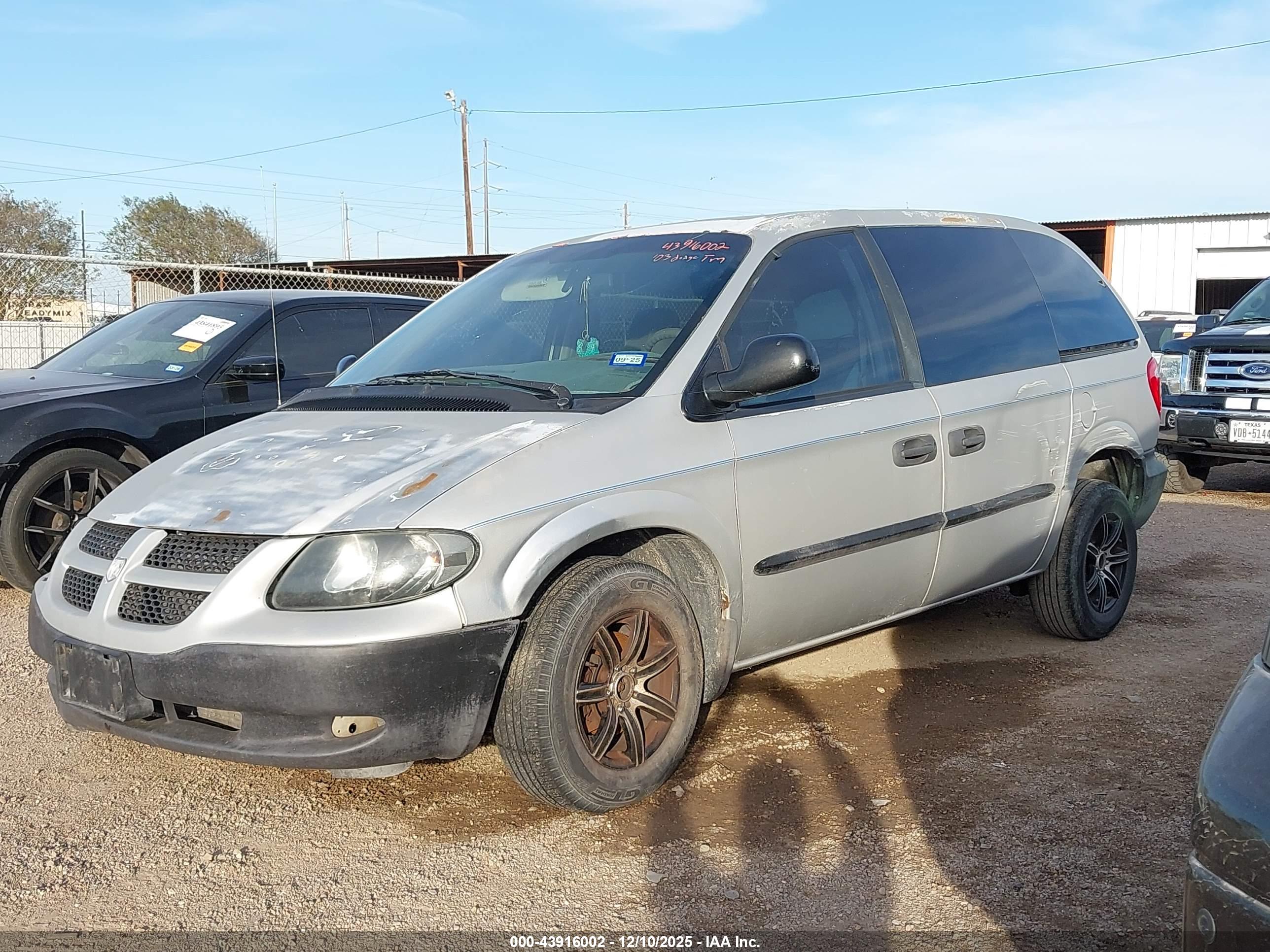 DODGE CARAVAN image 2