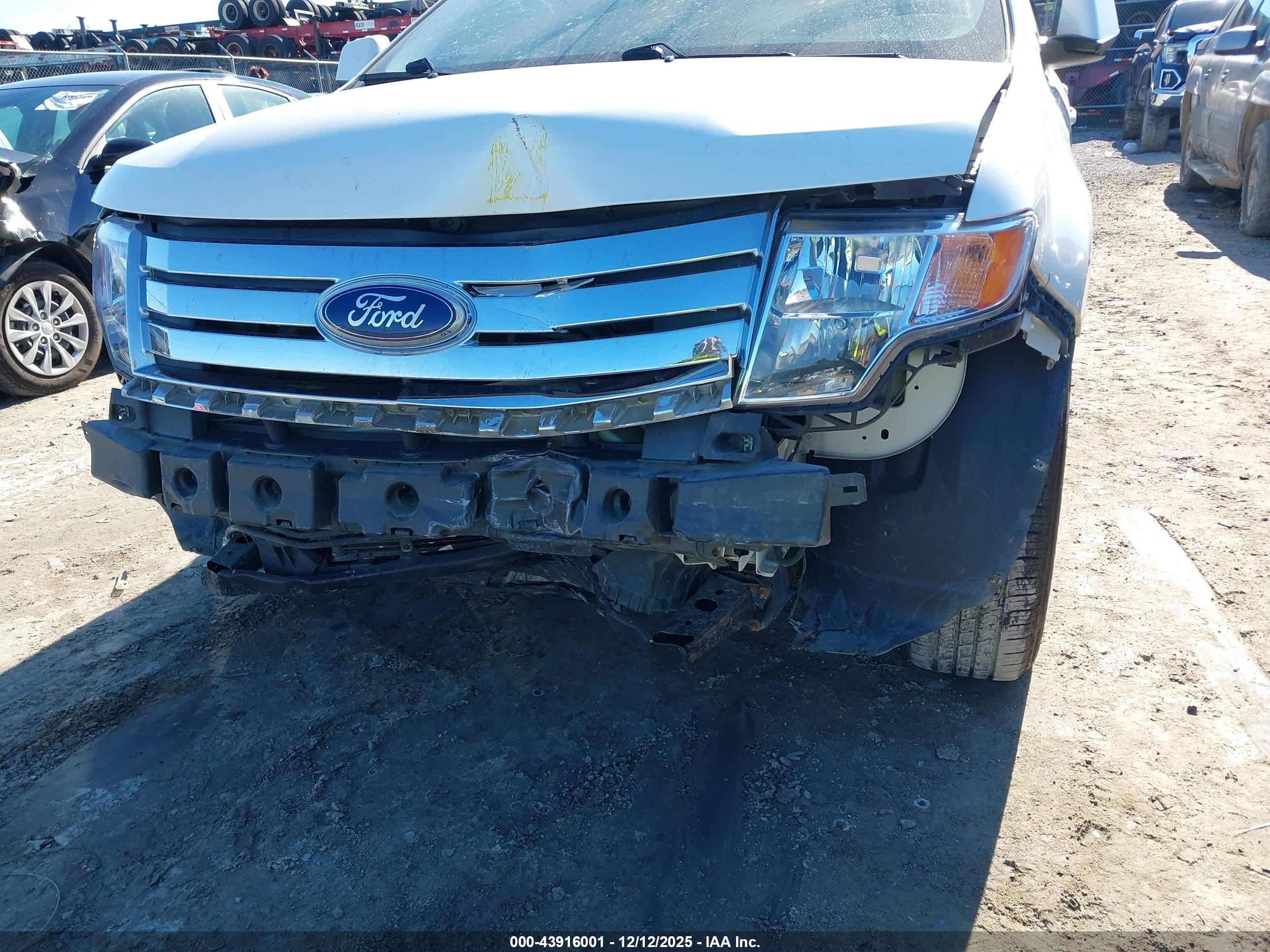 FORD EDGE image 6