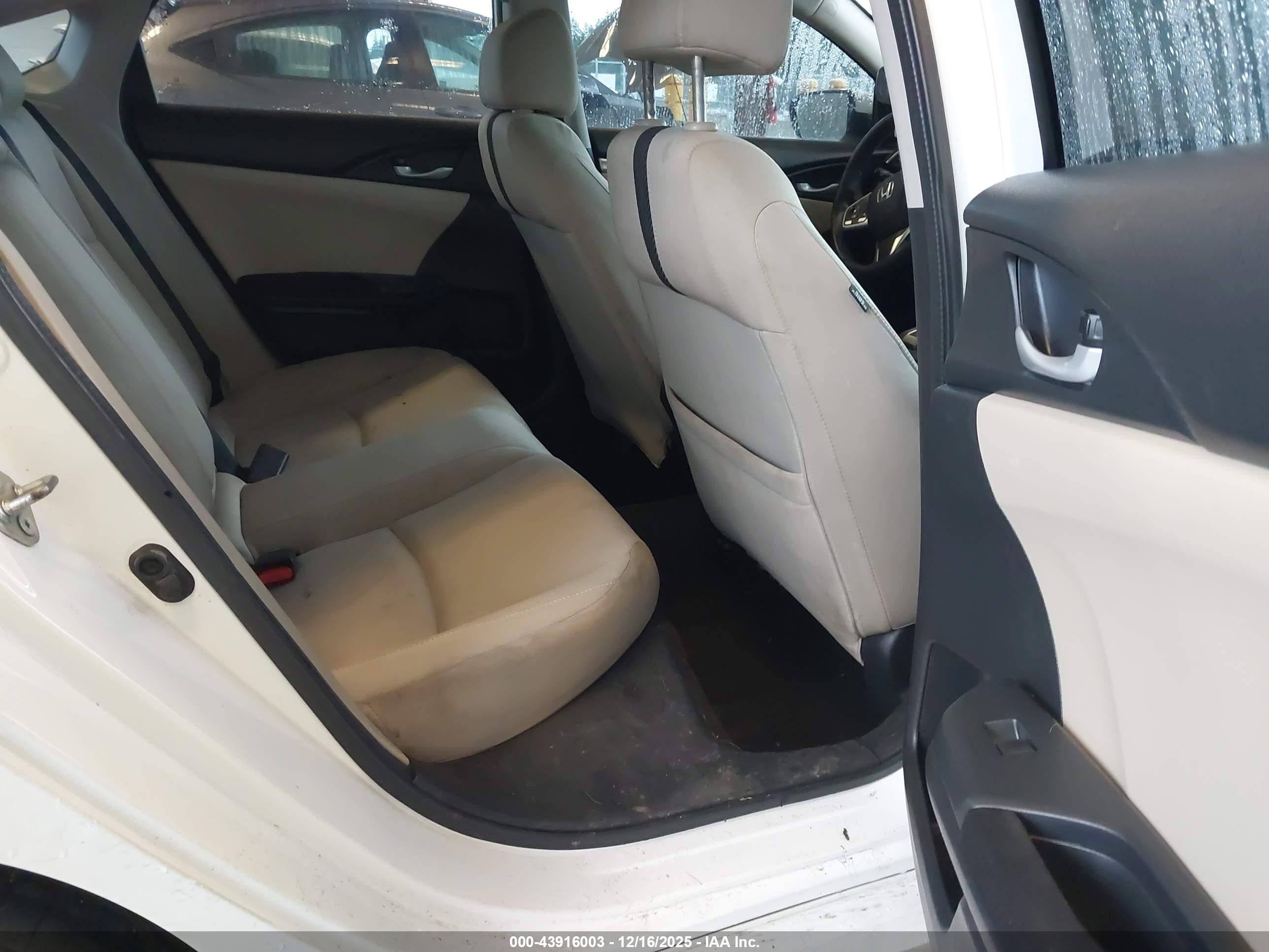 HONDA CIVIC image 8
