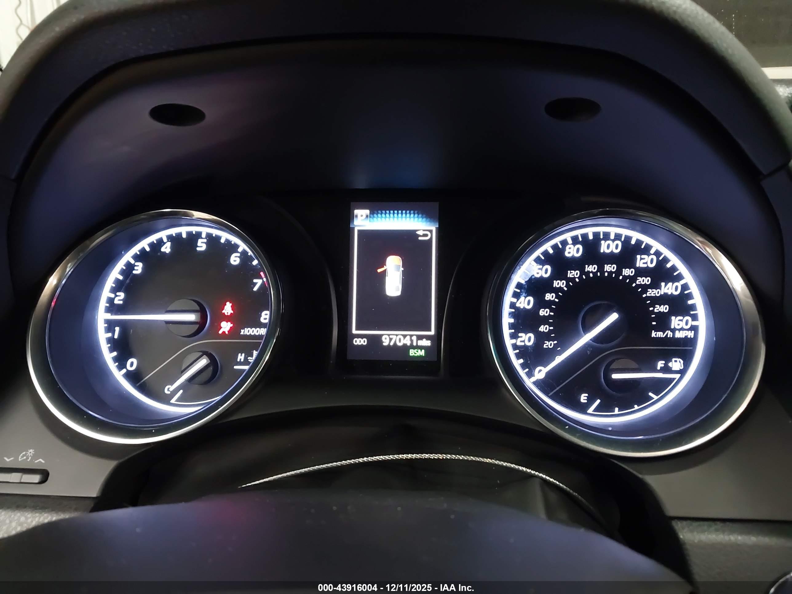 TOYOTA CAMRY image 7