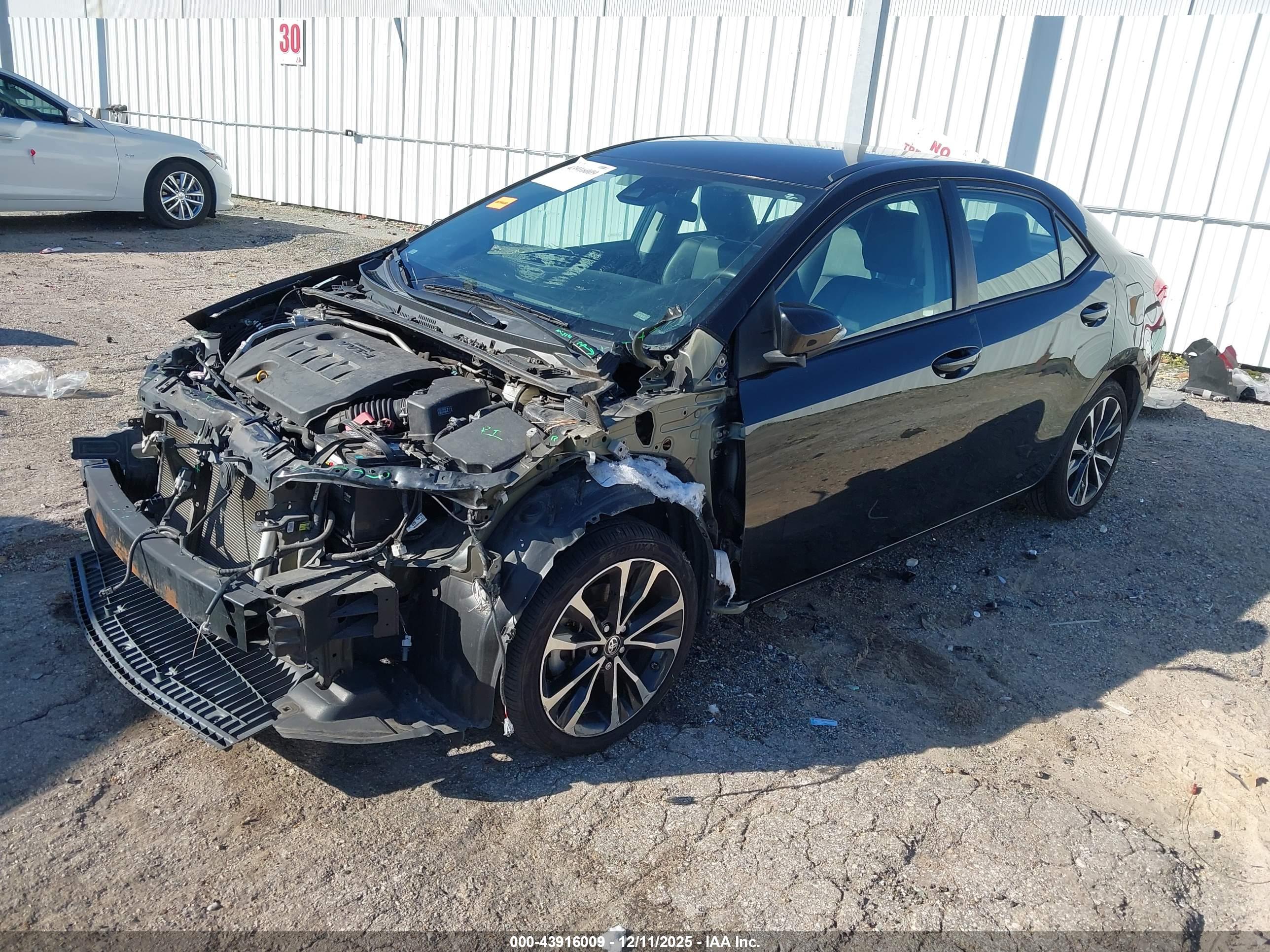 TOYOTA COROLLA image 2