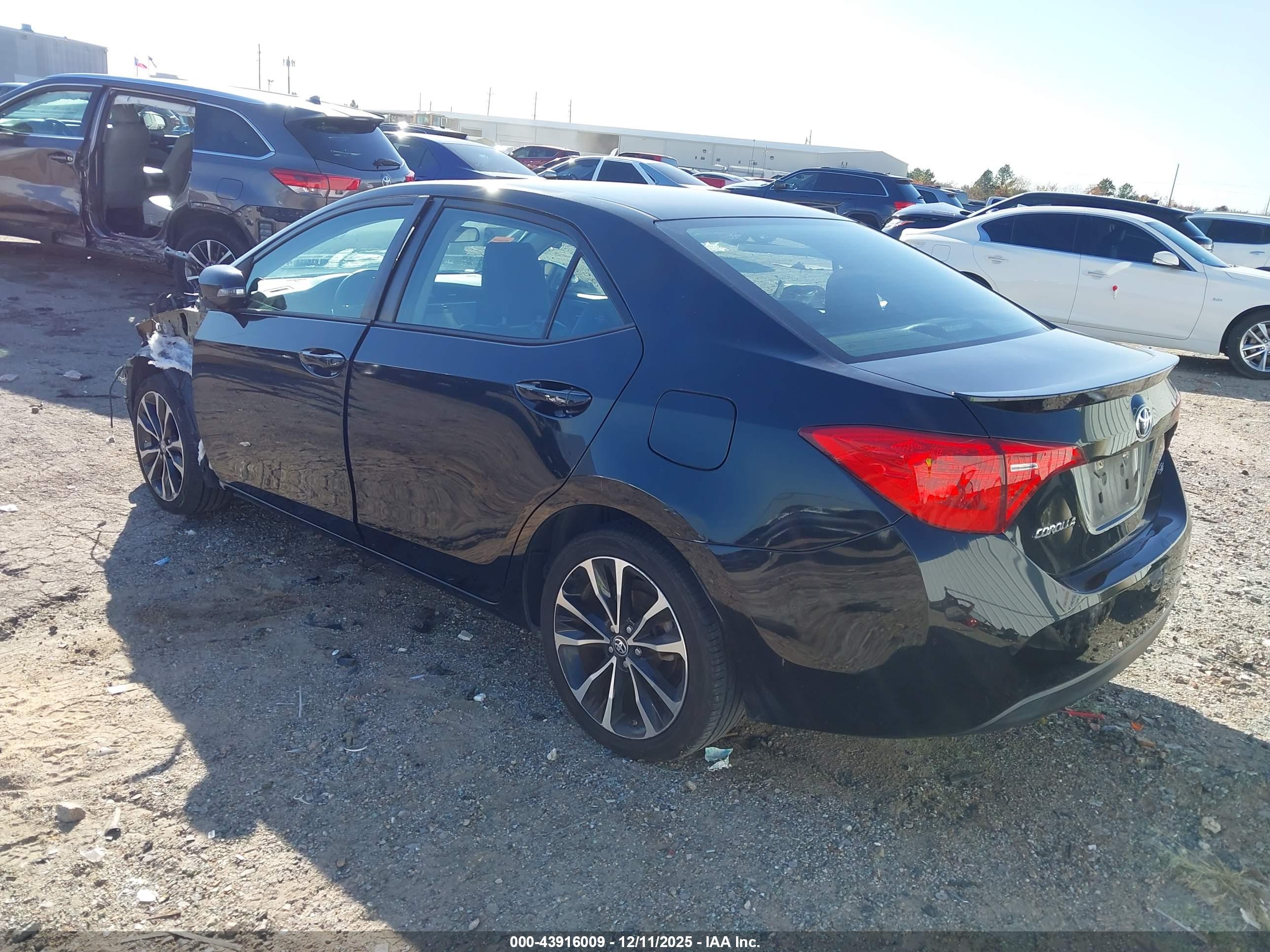 TOYOTA COROLLA image 3