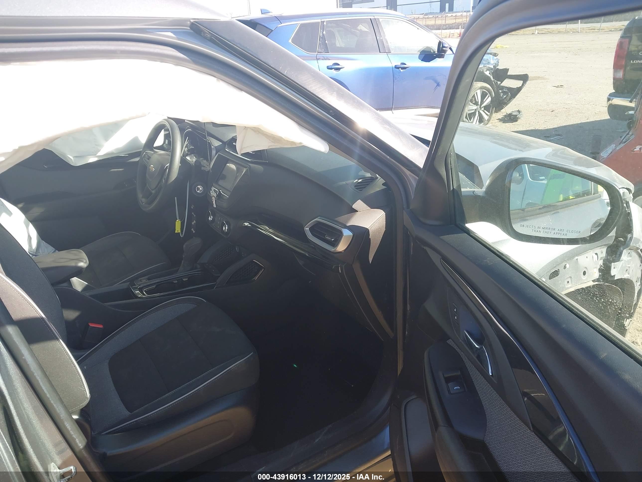 CHEVROLET TRAILBLAZER image 5