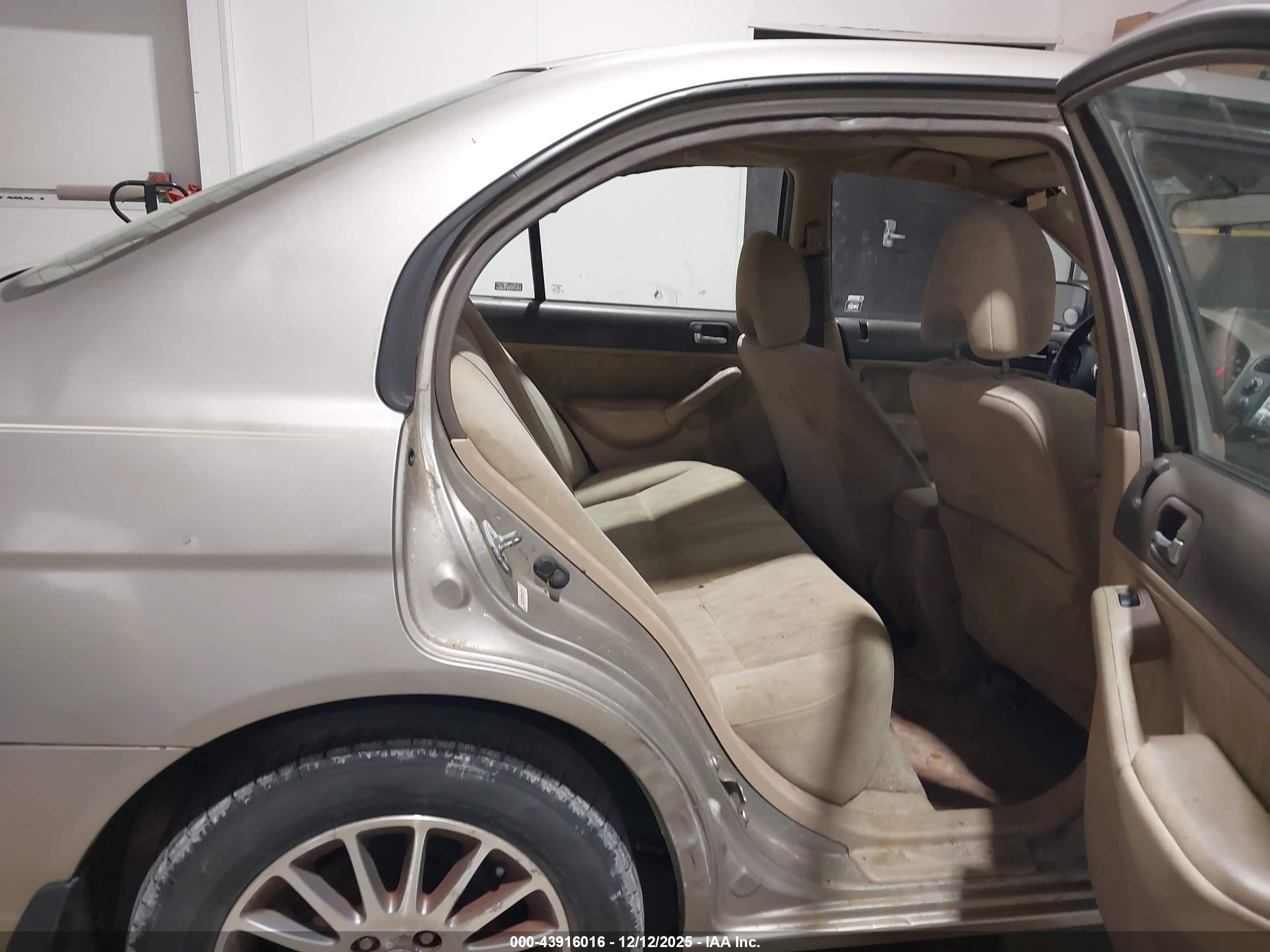 HONDA CIVIC image 8