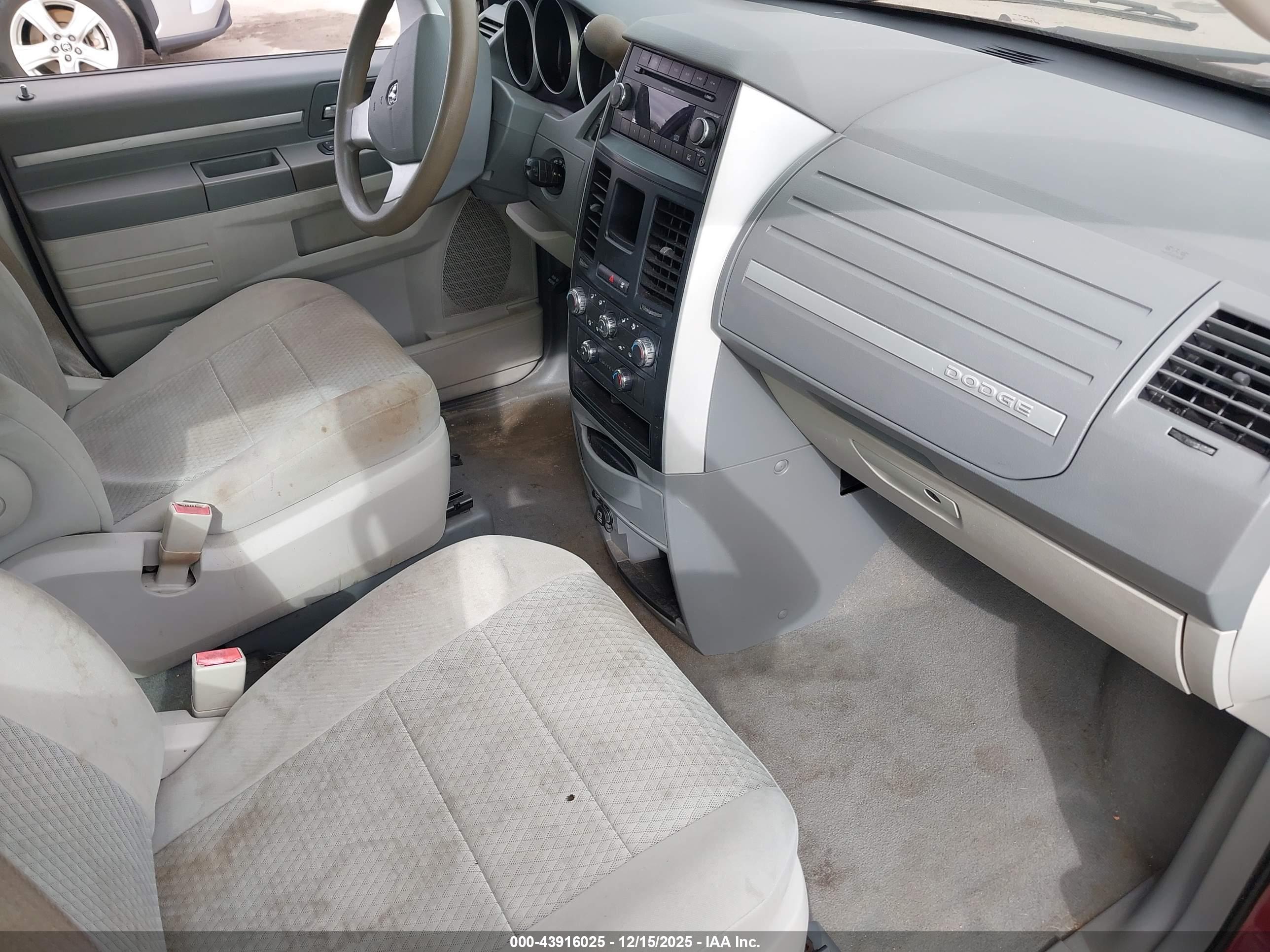 DODGE GRAND image 5