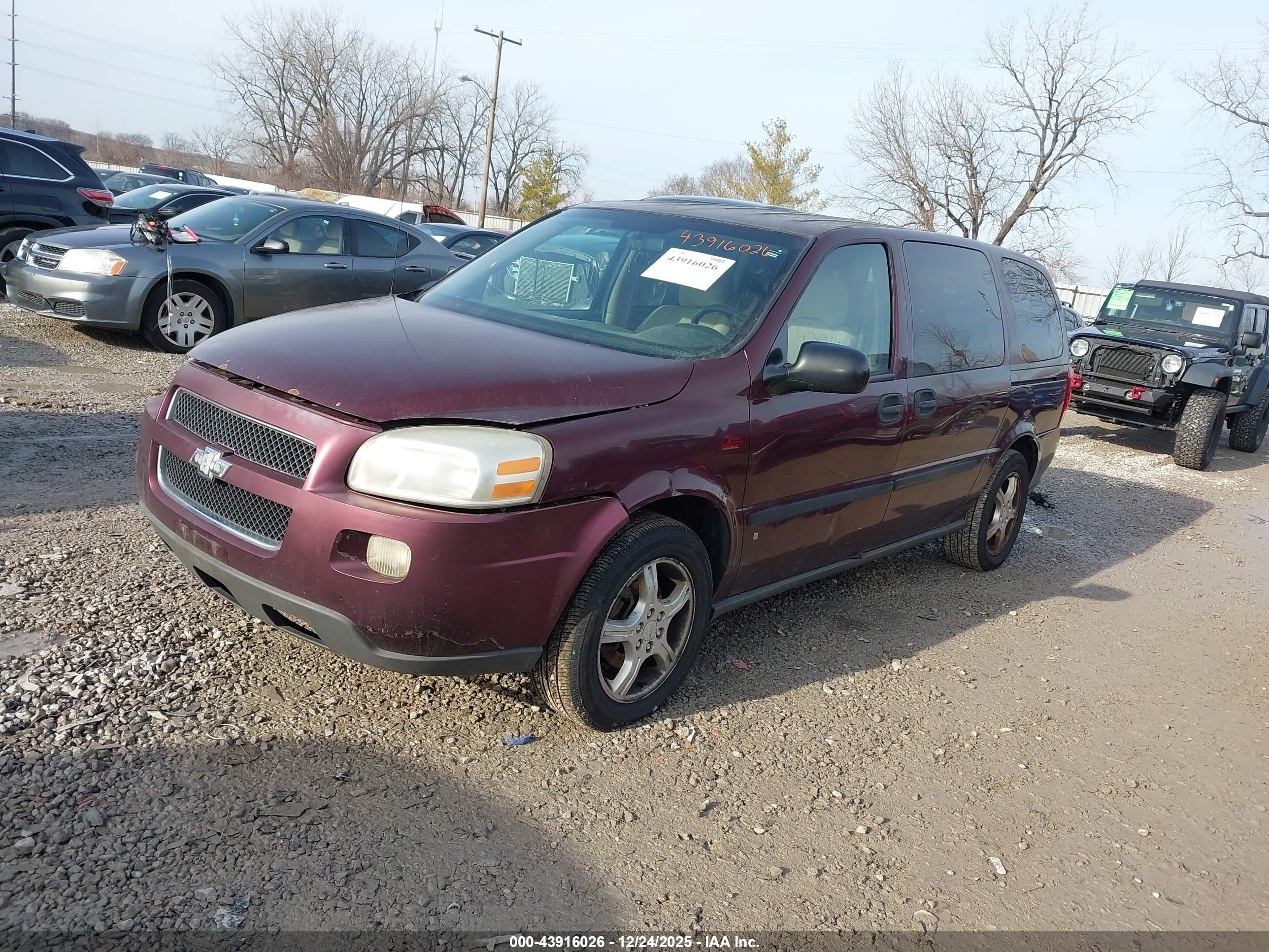 CHEVROLET UPLANDER image 2