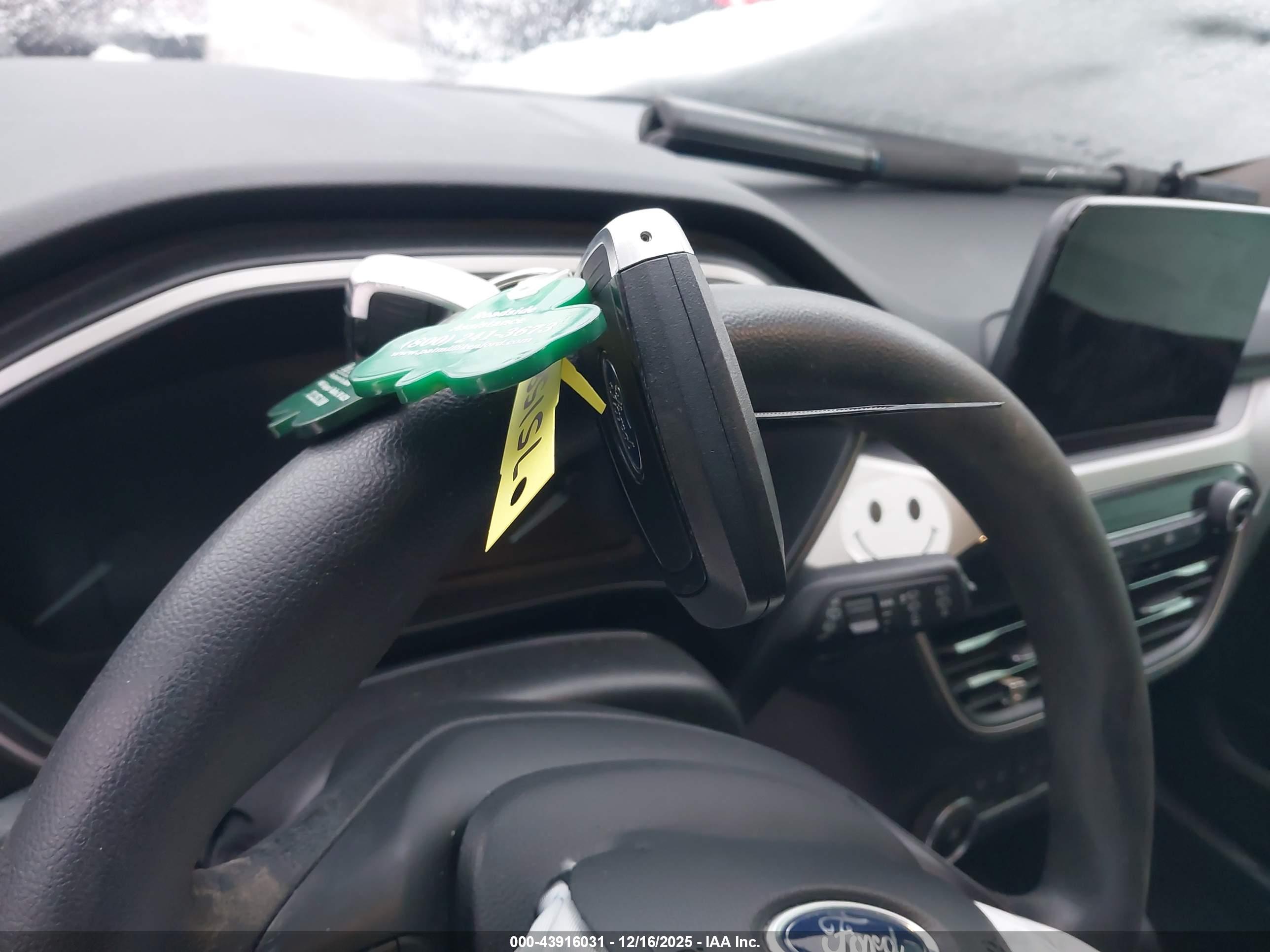 FORD ESCAPE image 11