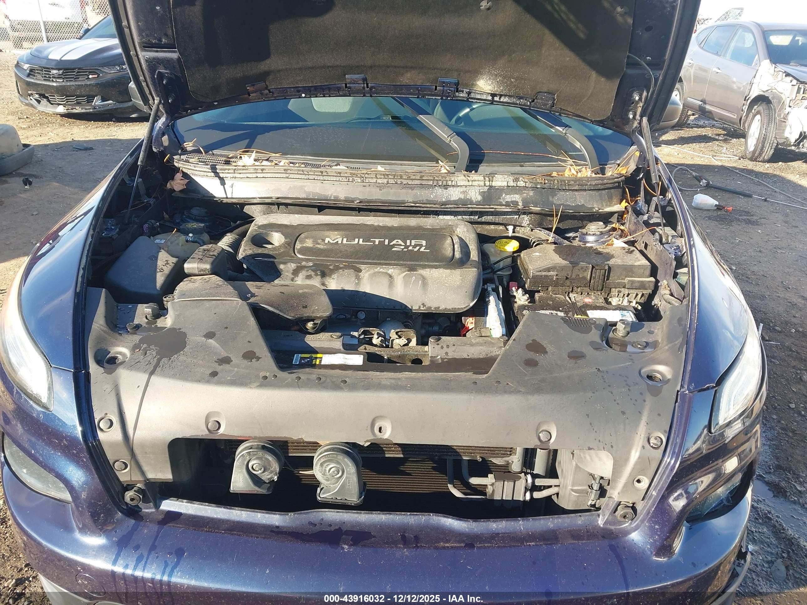 JEEP CHEROKEE image 10