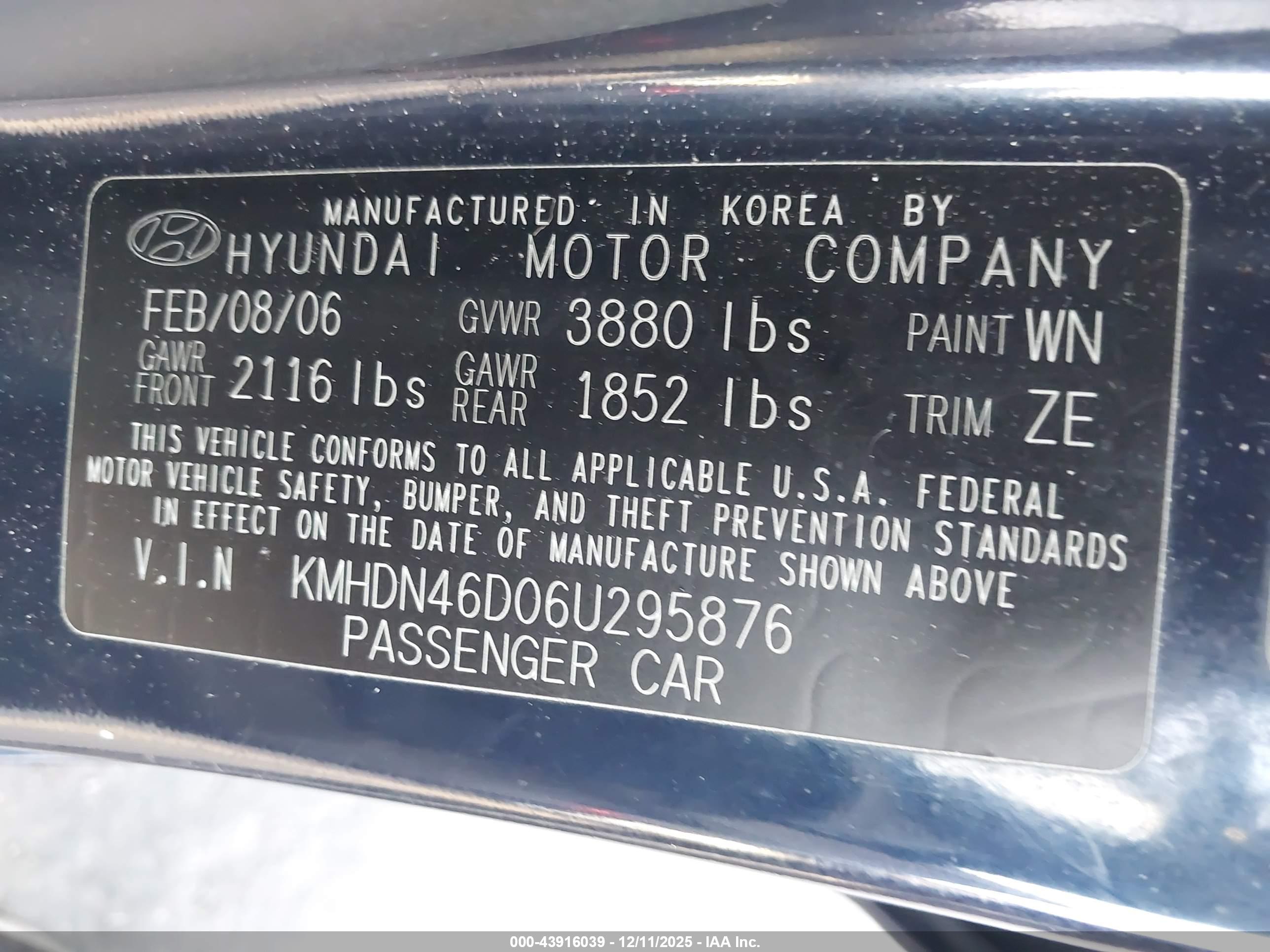 HYUNDAI ELANTRA image 9