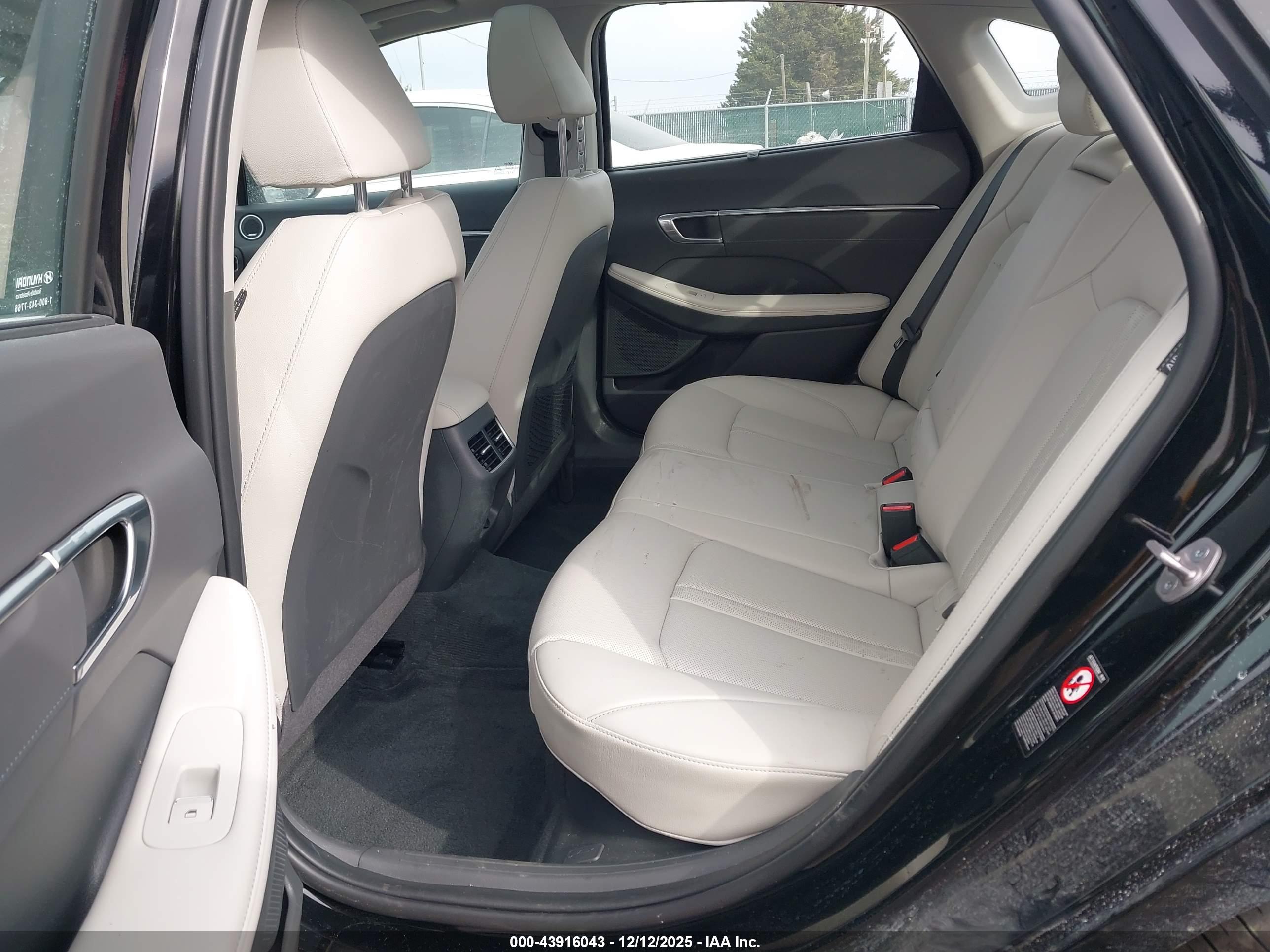 HYUNDAI SONATA image 8