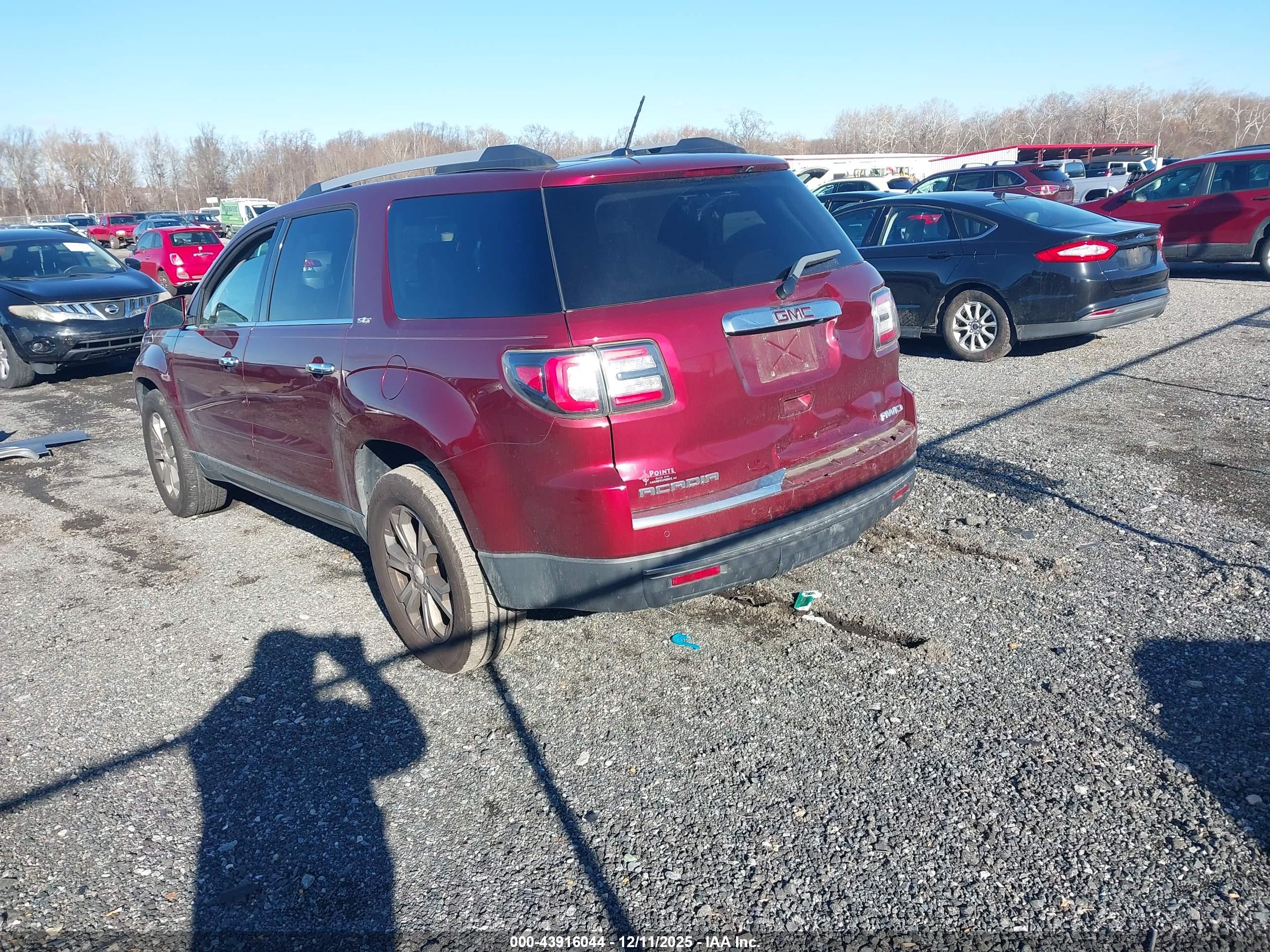 GMC ACADIA image 3
