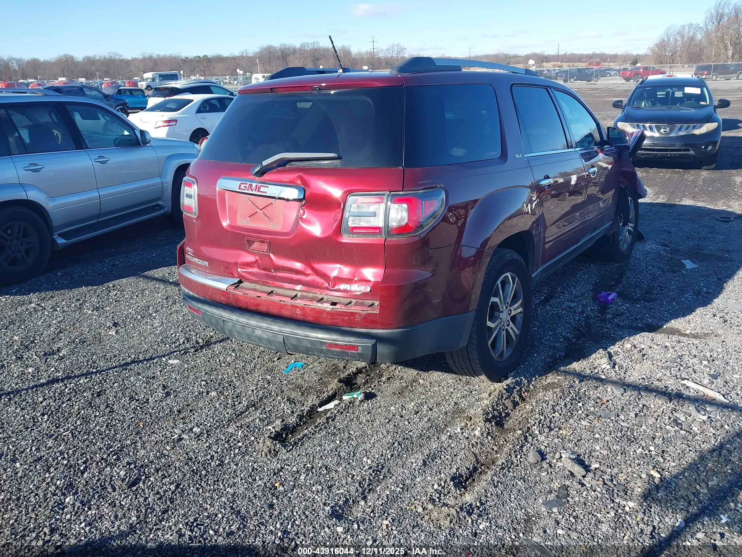 GMC ACADIA image 4