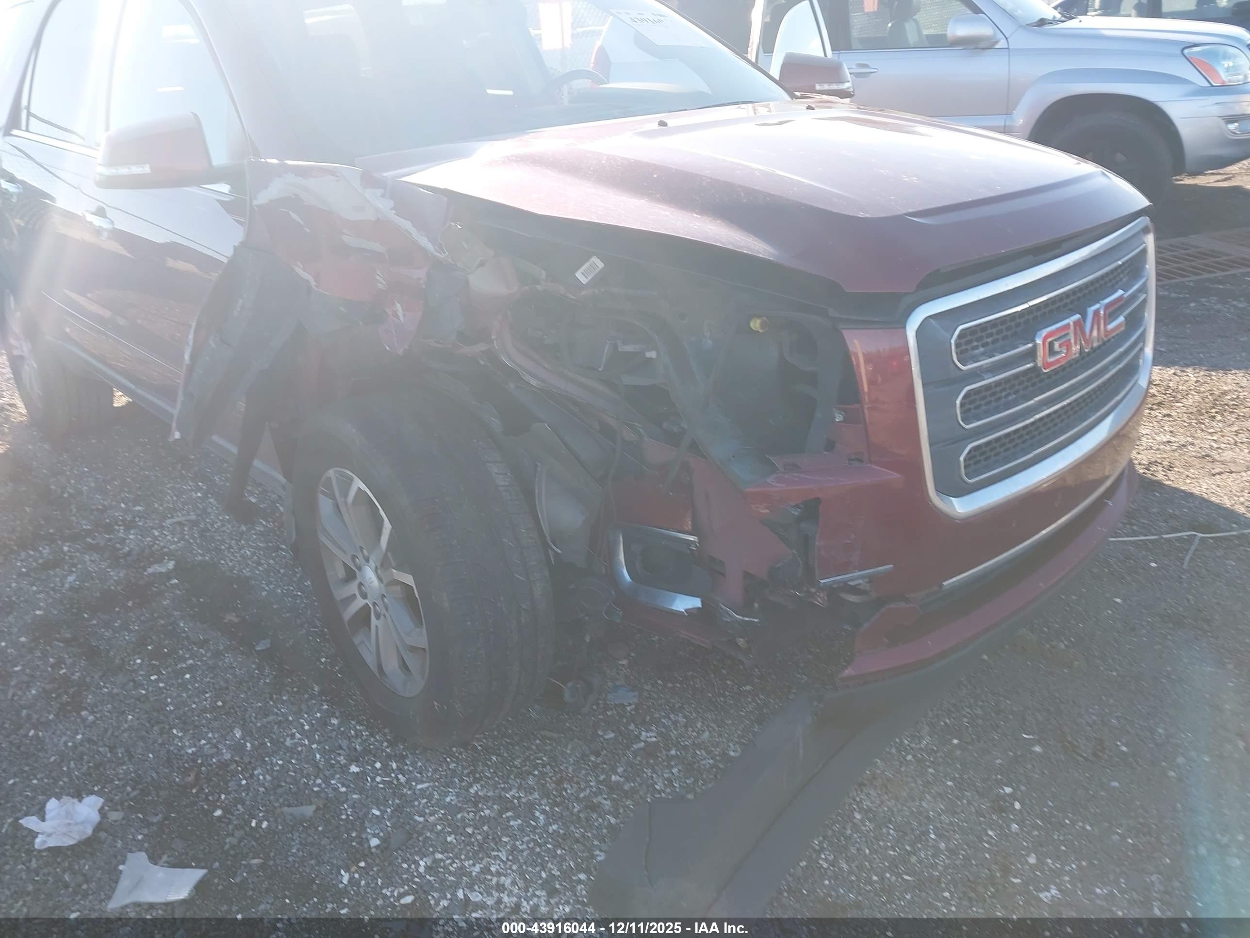 GMC ACADIA image 6