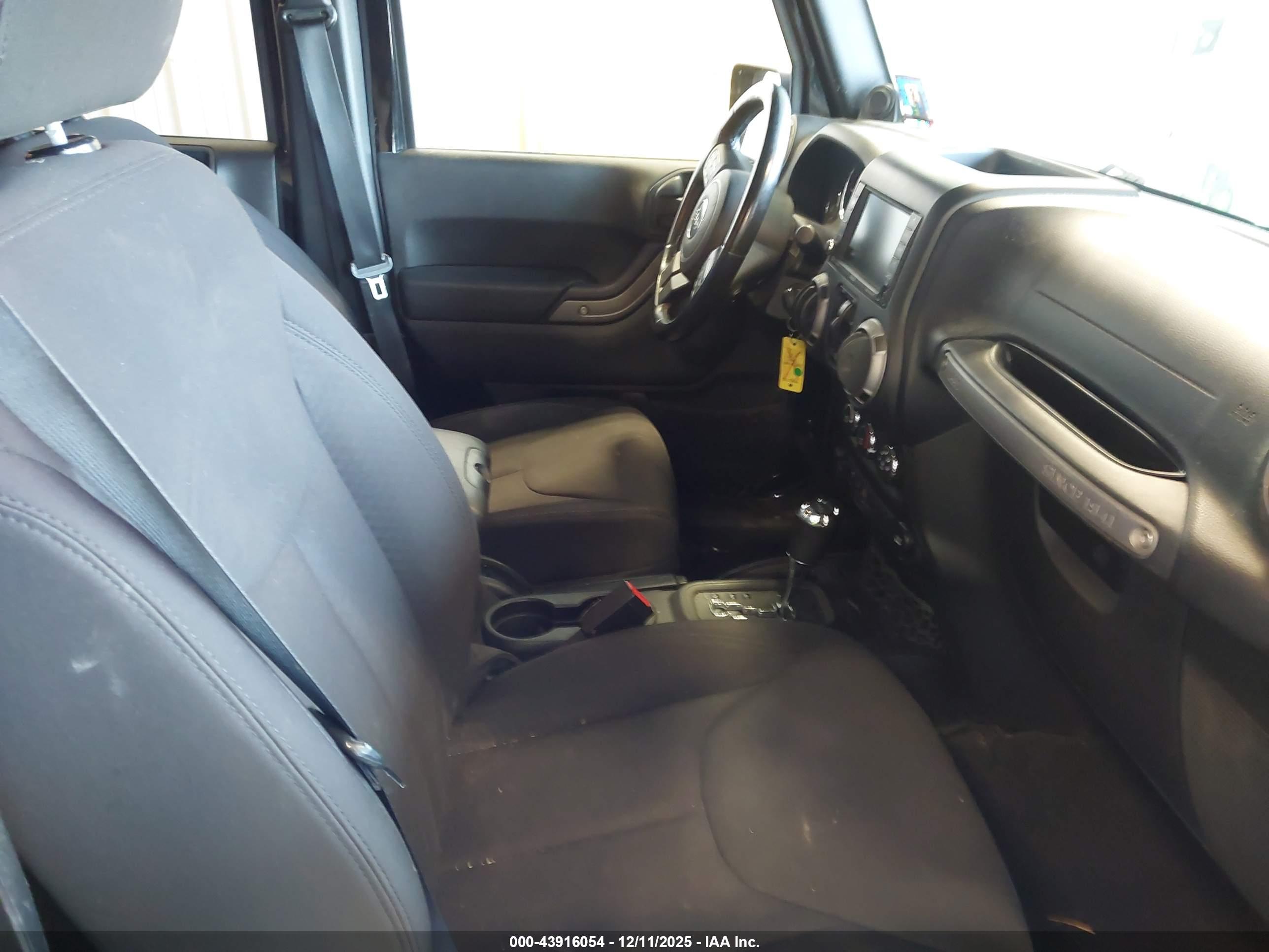 JEEP WRANGLER image 5