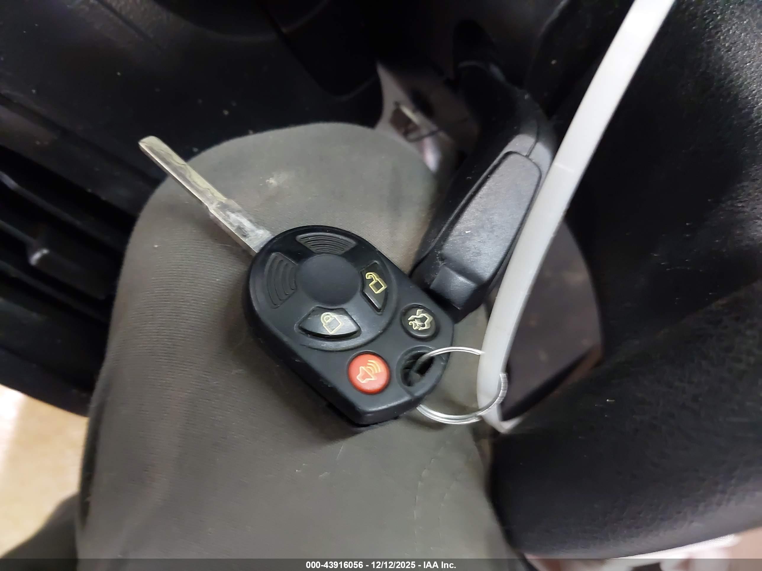 FORD FOCUS image 11