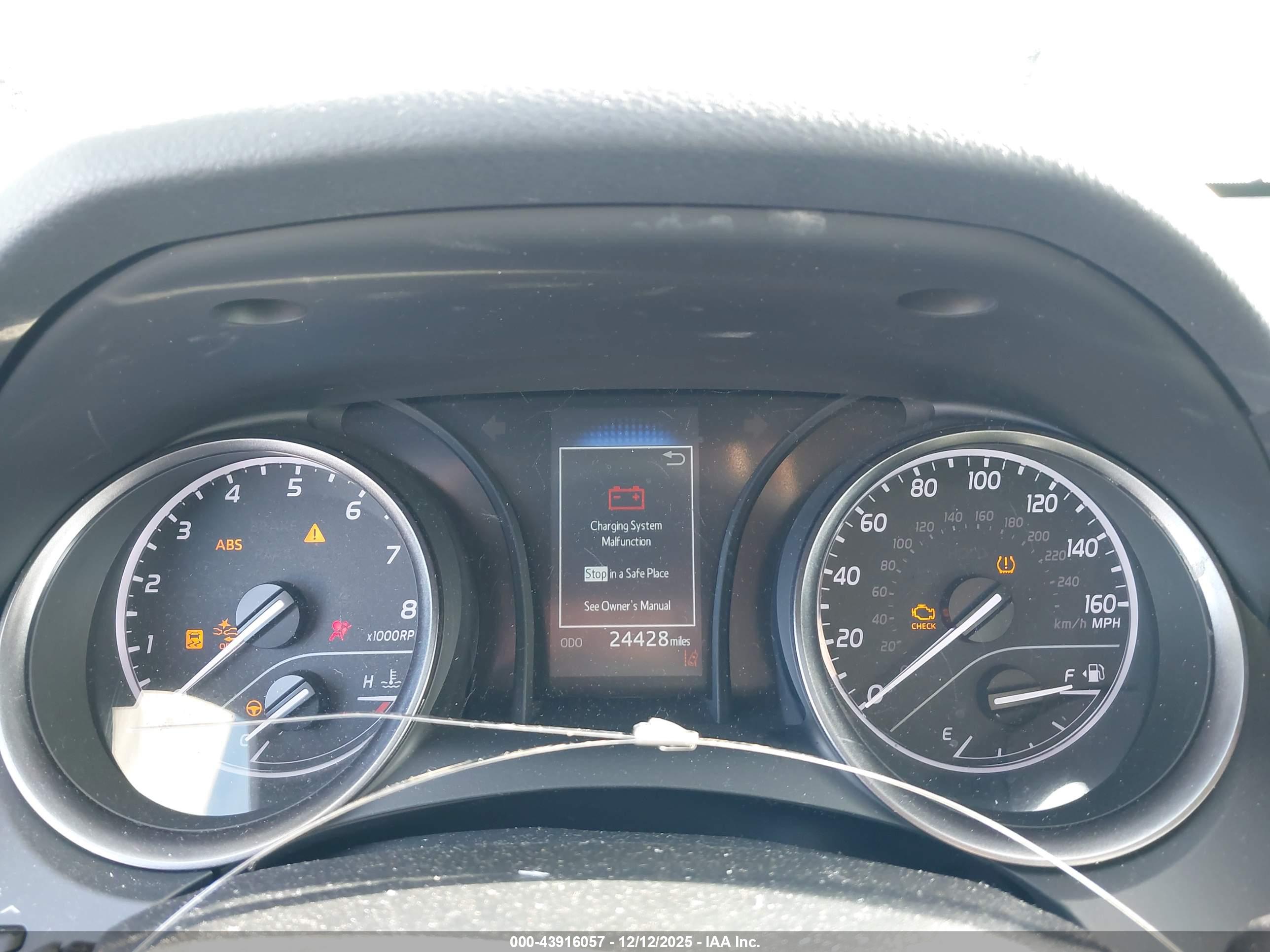TOYOTA CAMRY image 7