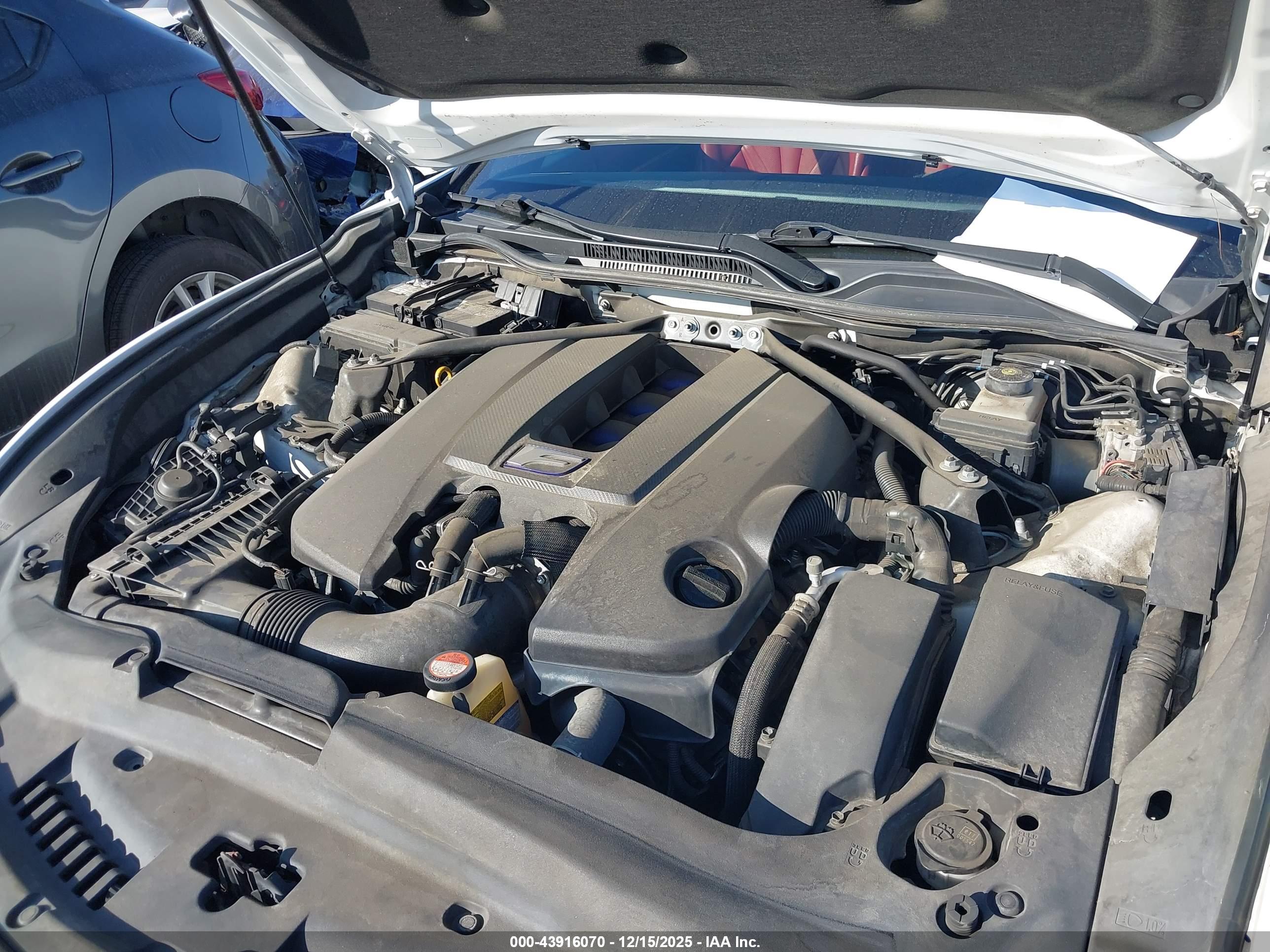 LEXUS RC image 10