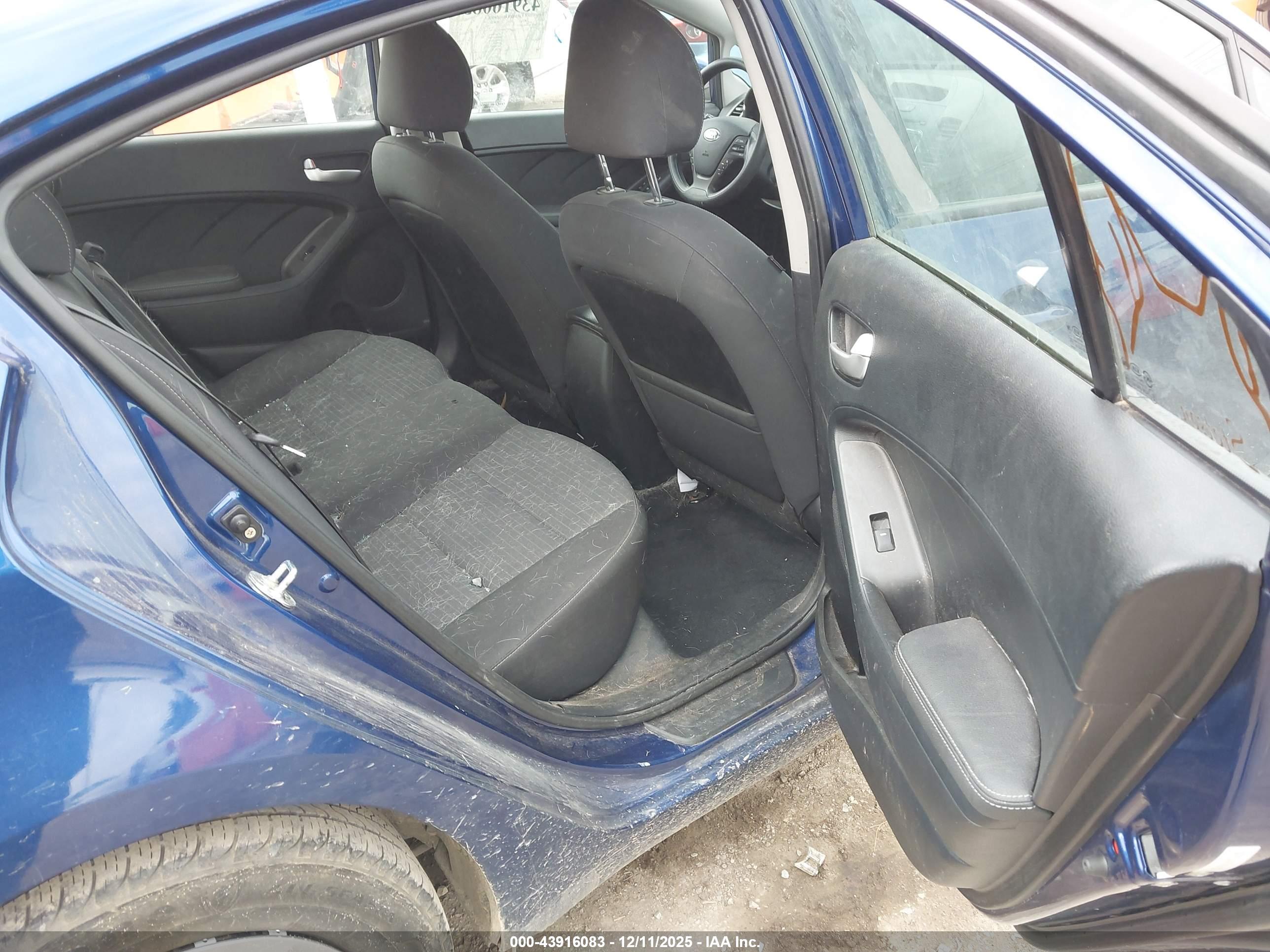 KIA FORTE image 8