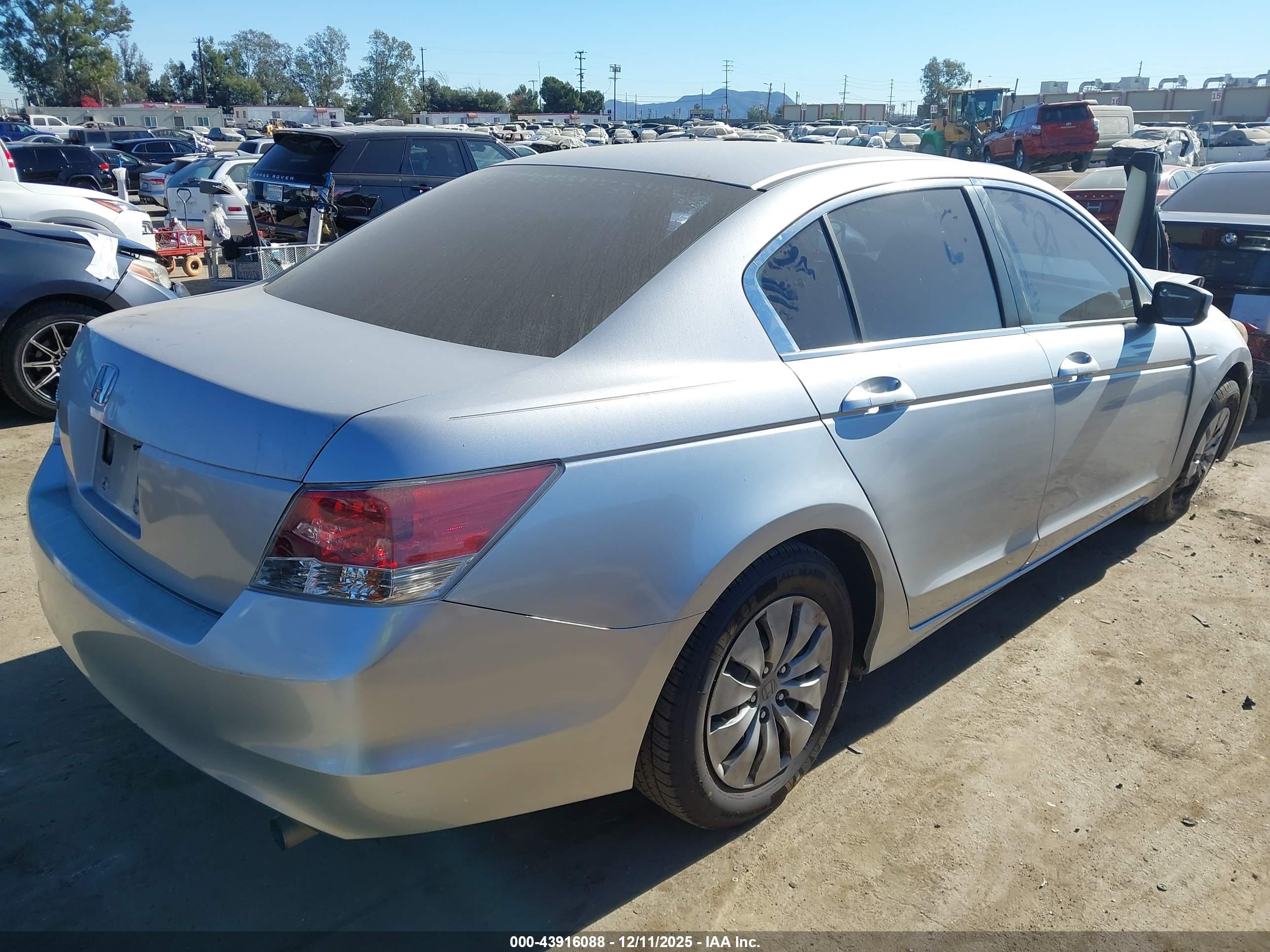 HONDA ACCORD image 4