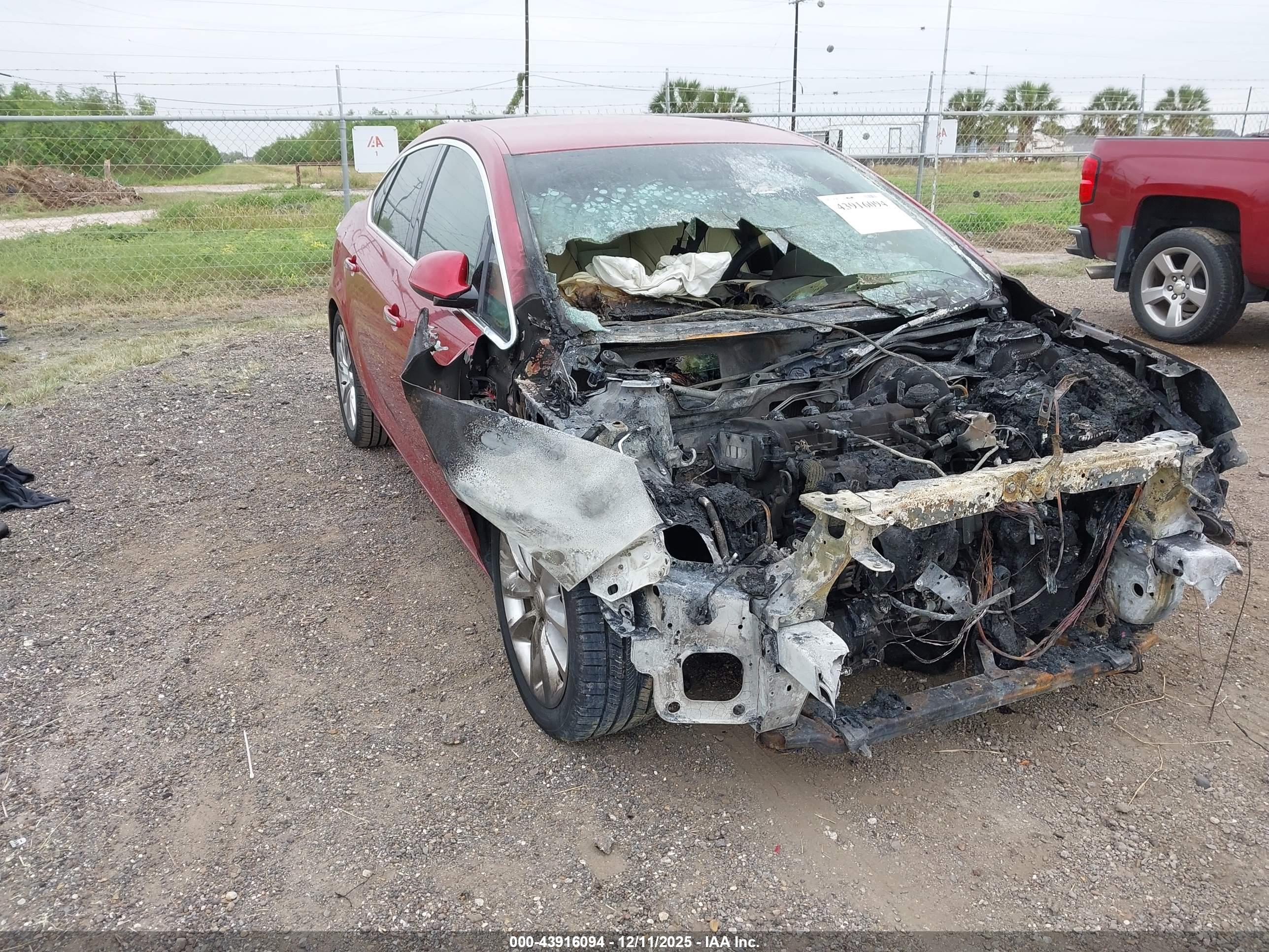 BUICK VERANO image 6