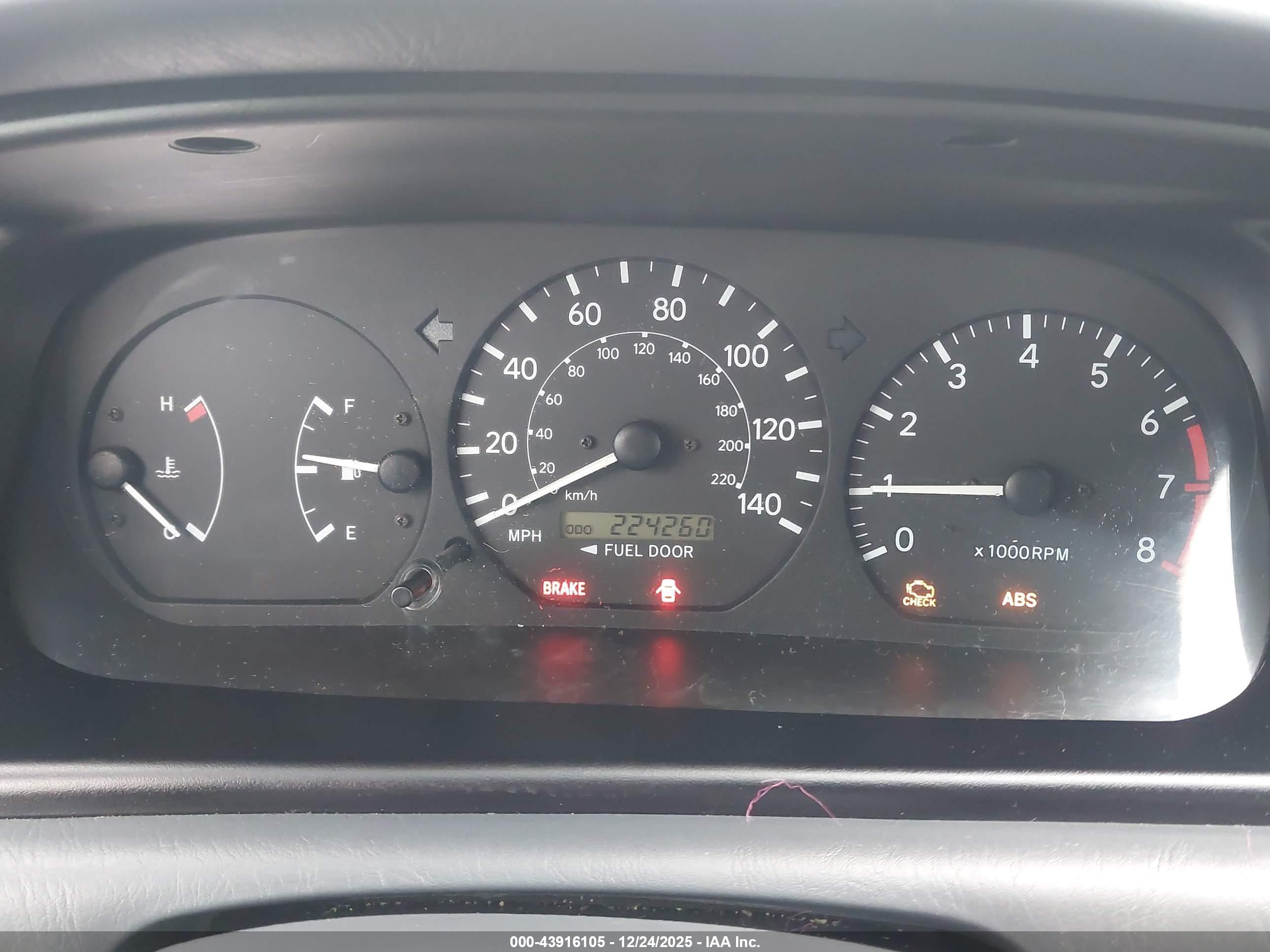 TOYOTA CAMRY image 7