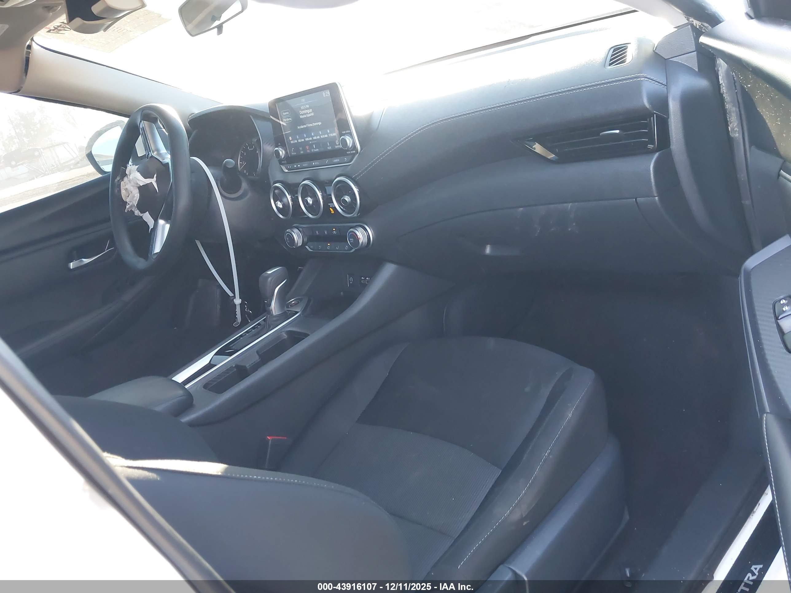 NISSAN SENTRA image 5