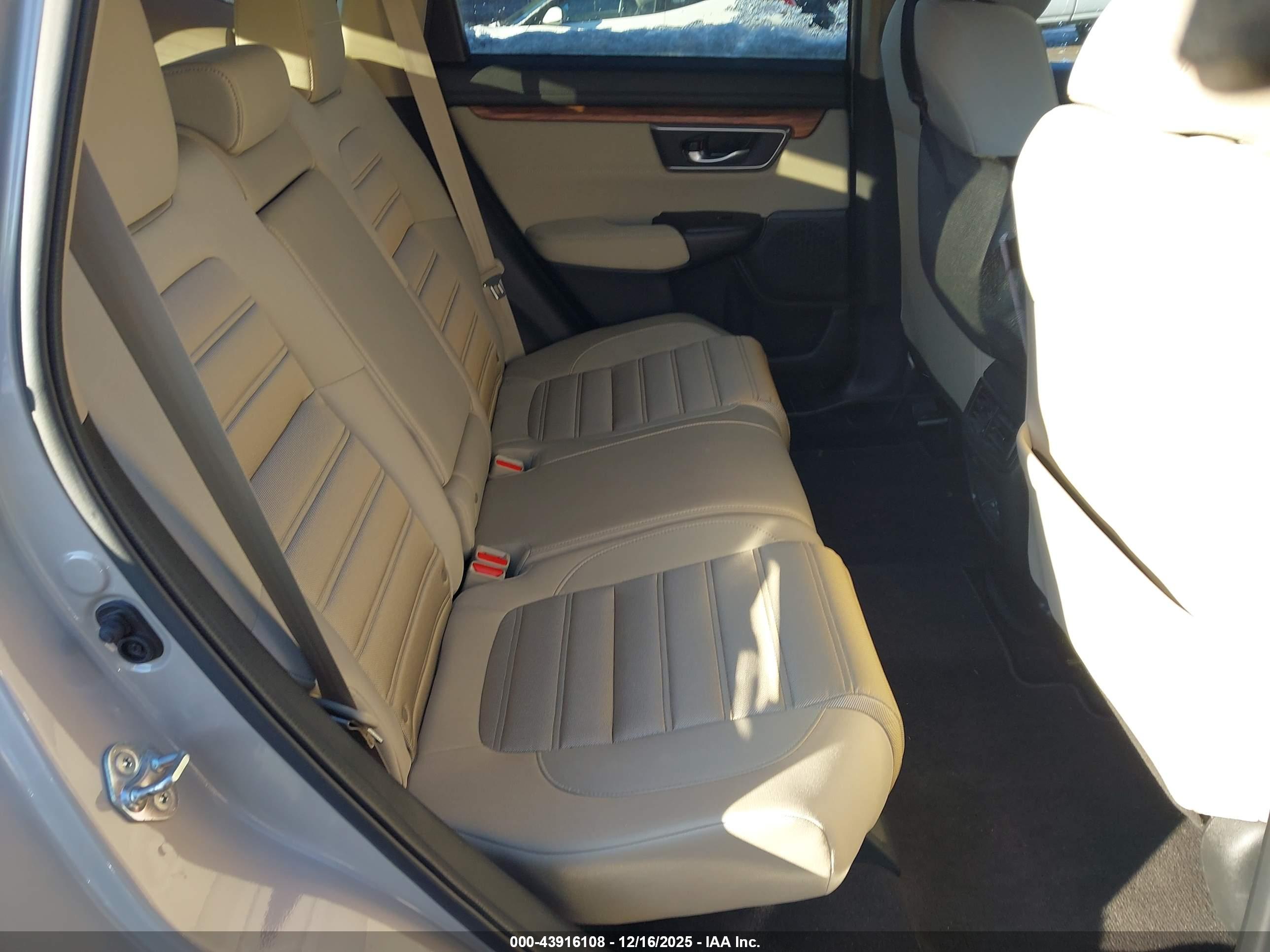 HONDA CR-V image 8