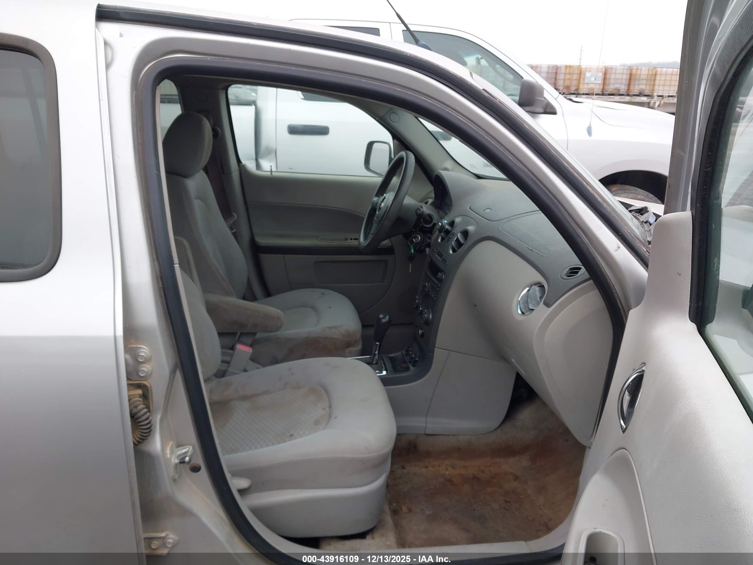 CHEVROLET HHR image 5