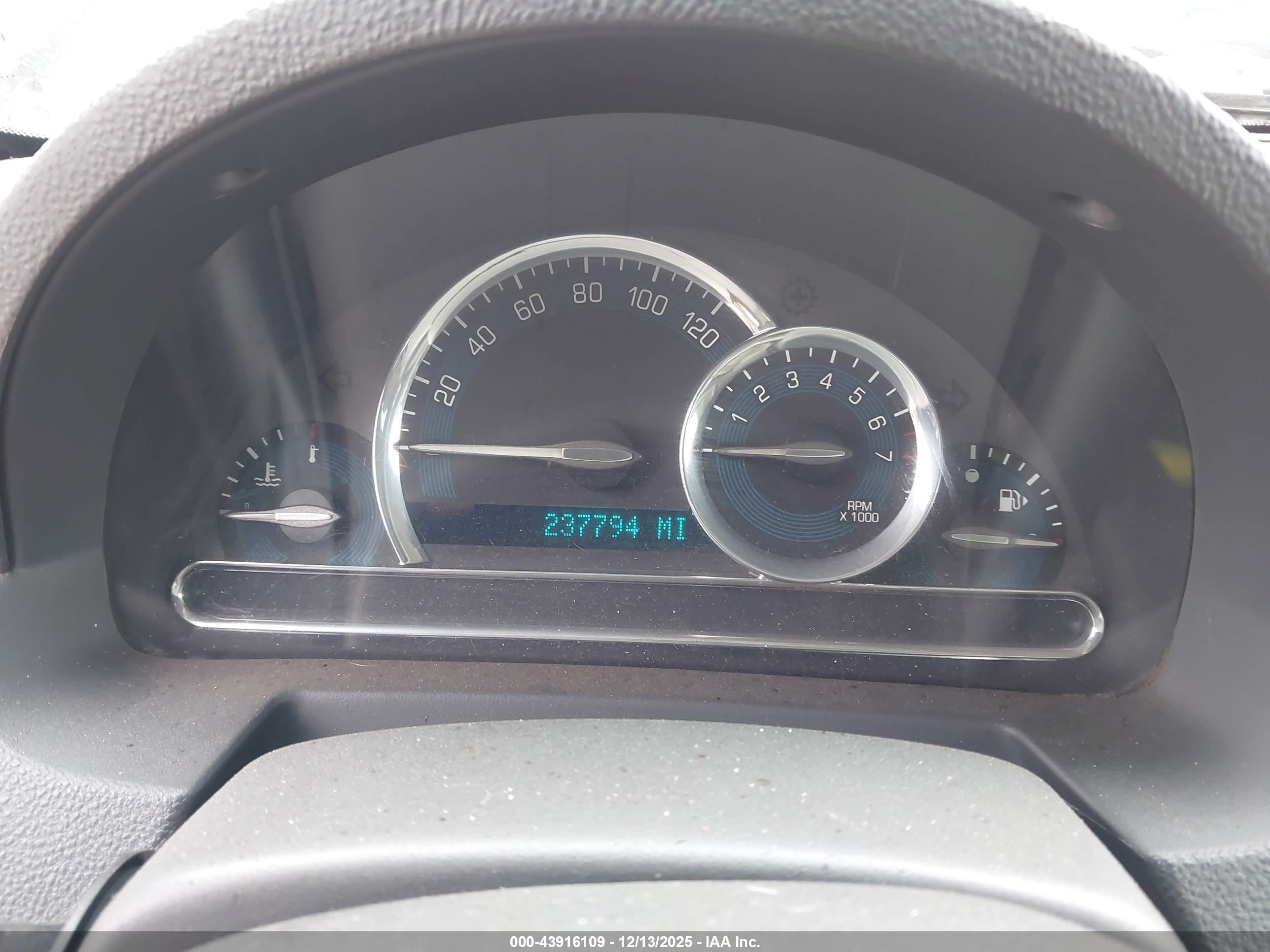 CHEVROLET HHR image 7
