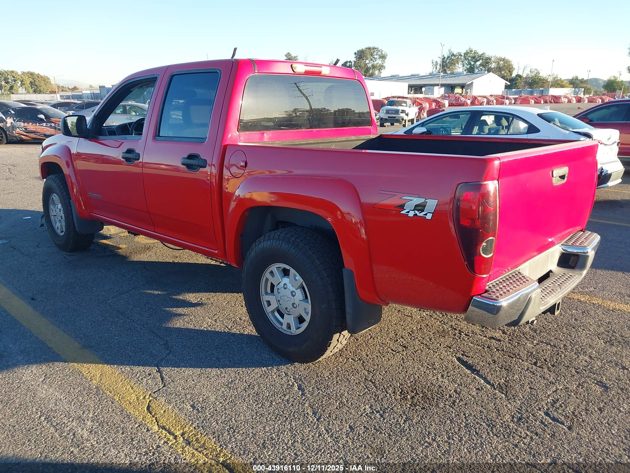 CHEVROLET COLORADO image 3
