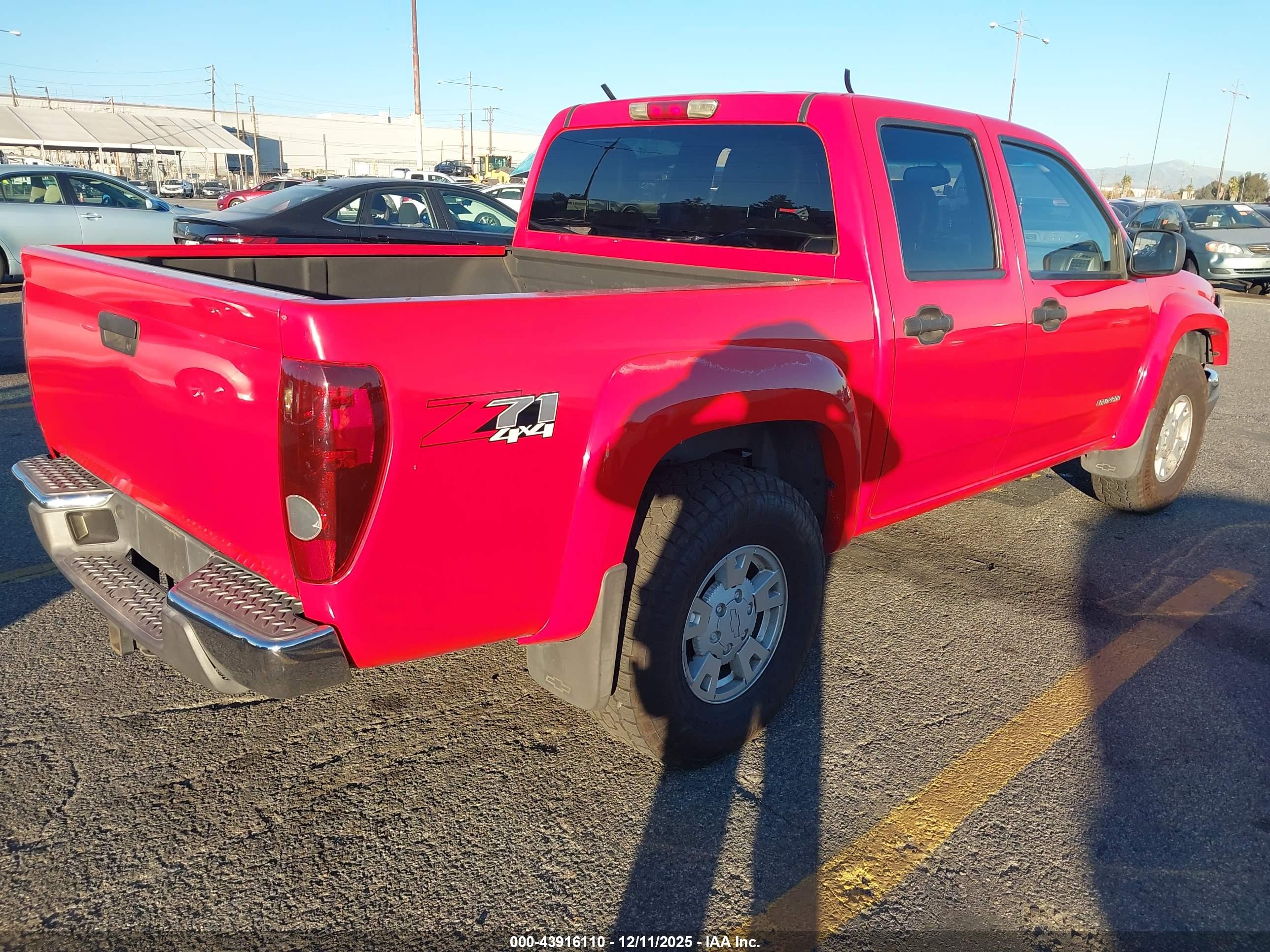 CHEVROLET COLORADO image 4
