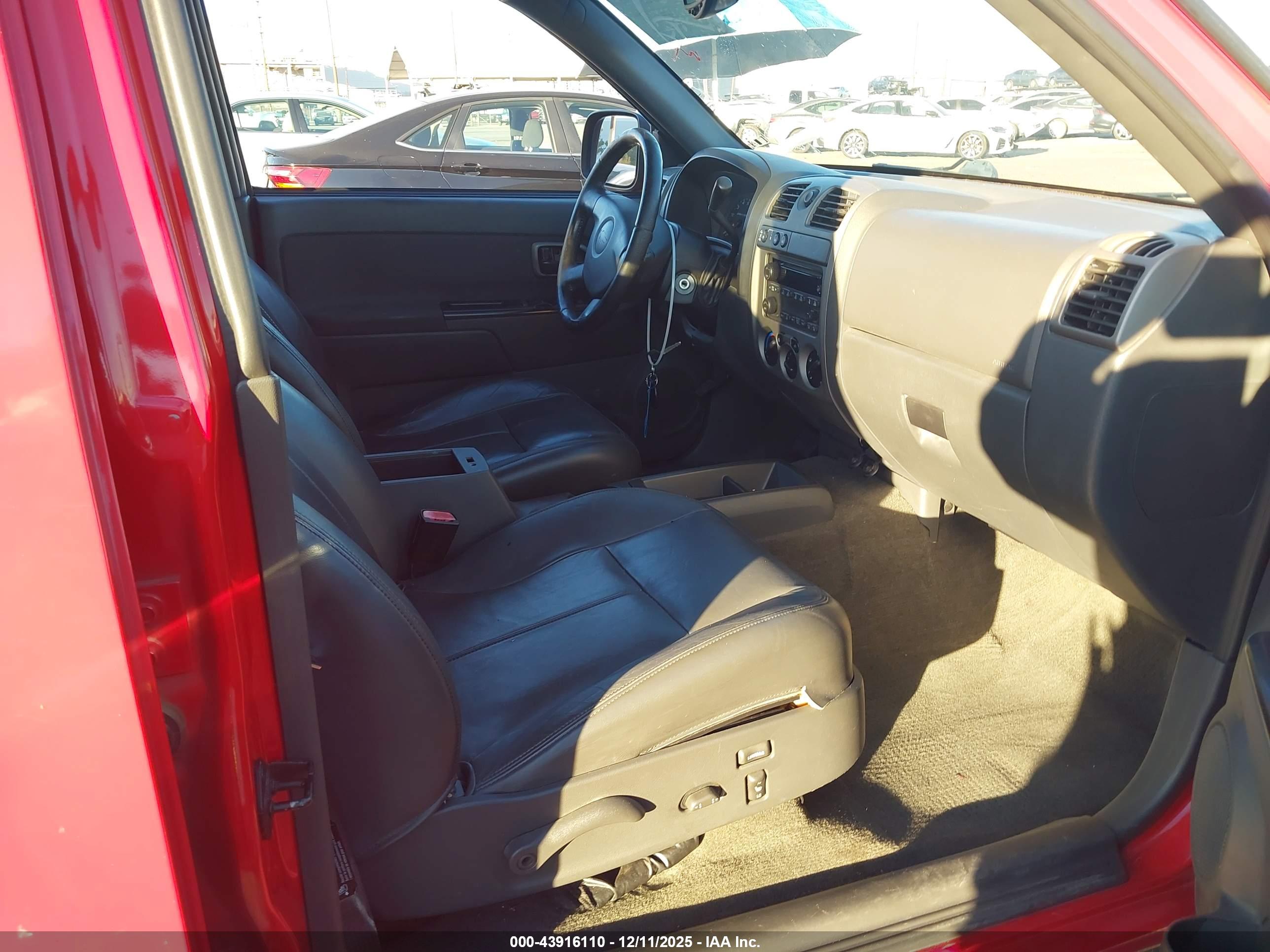 CHEVROLET COLORADO image 5