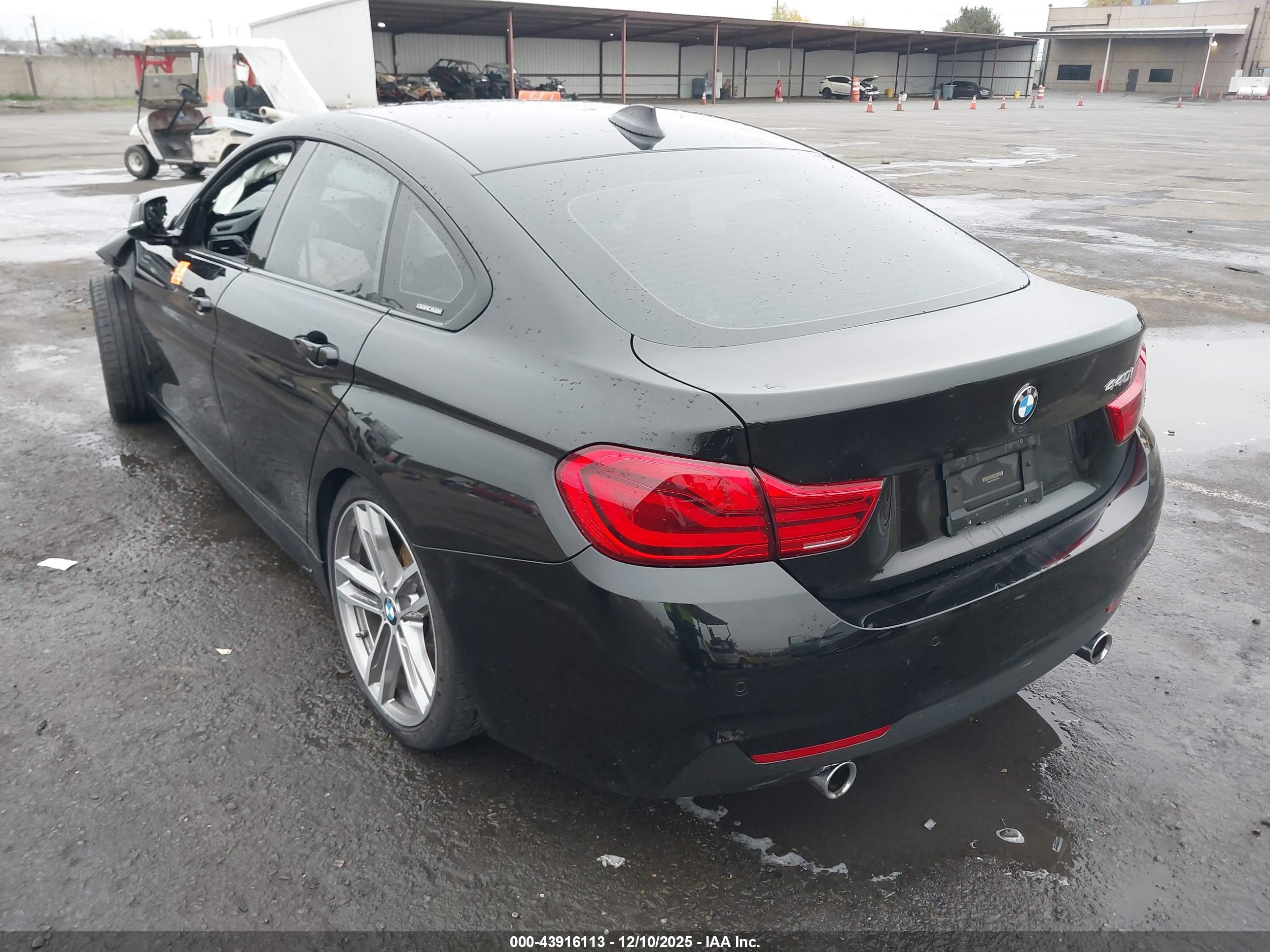 BMW 440I image 3