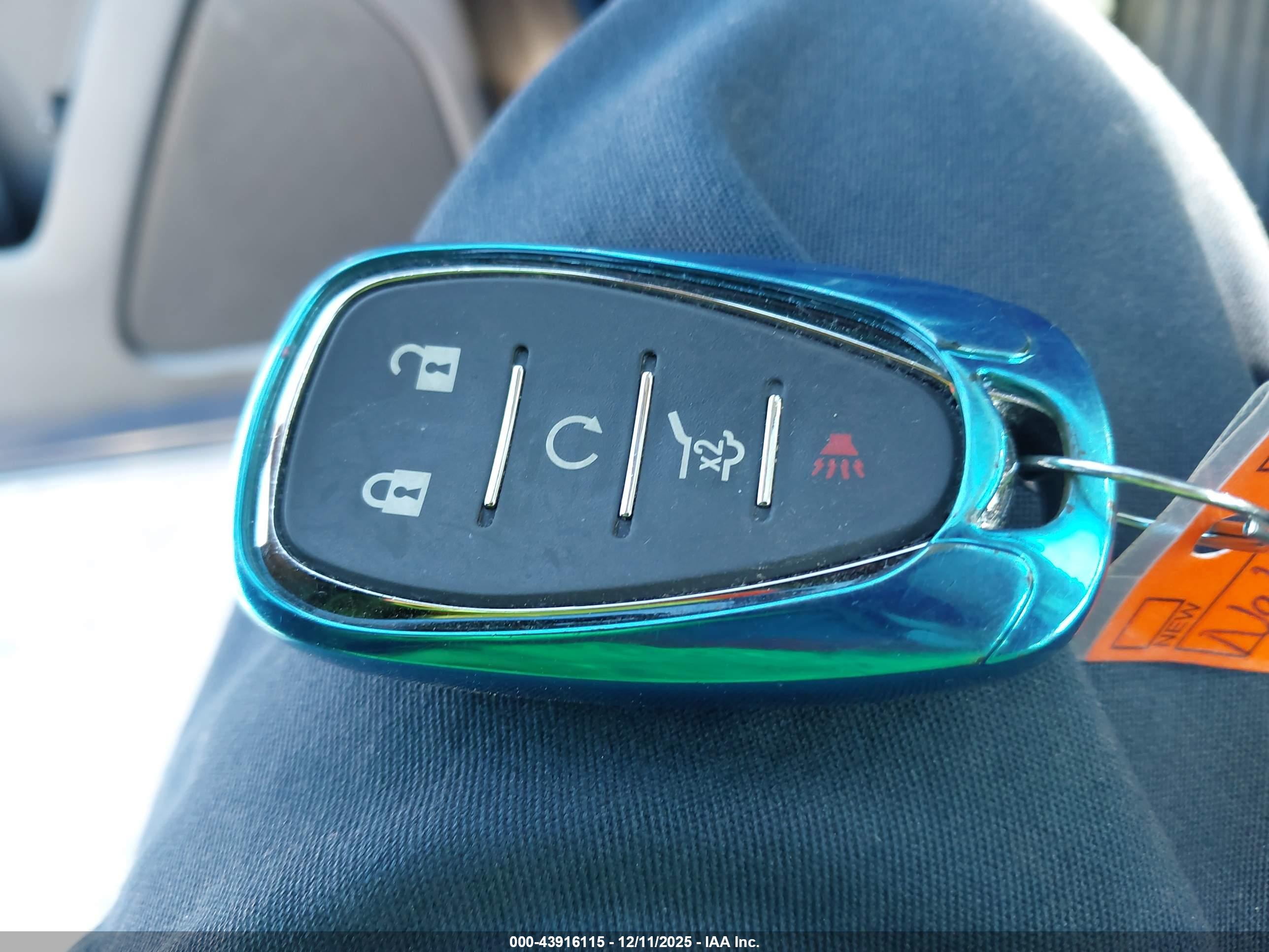 CHEVROLET EQUINOX image 11