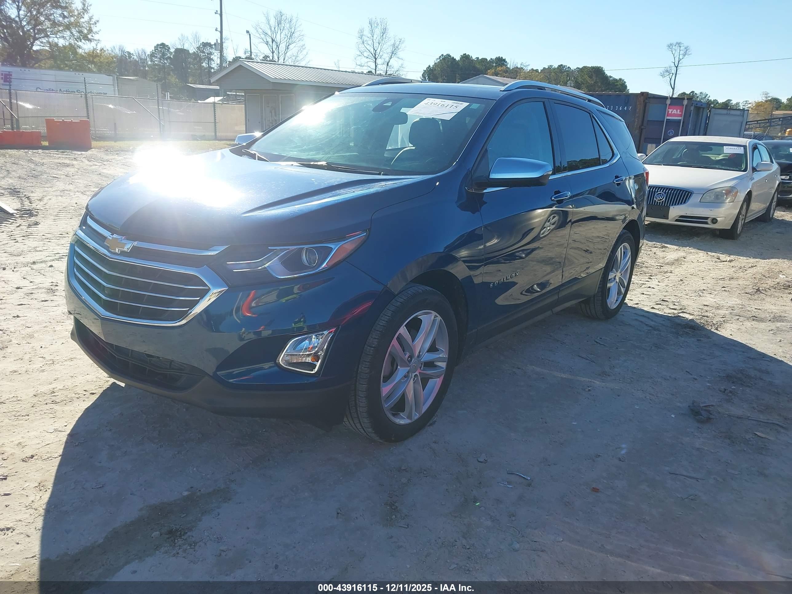 CHEVROLET EQUINOX image 2