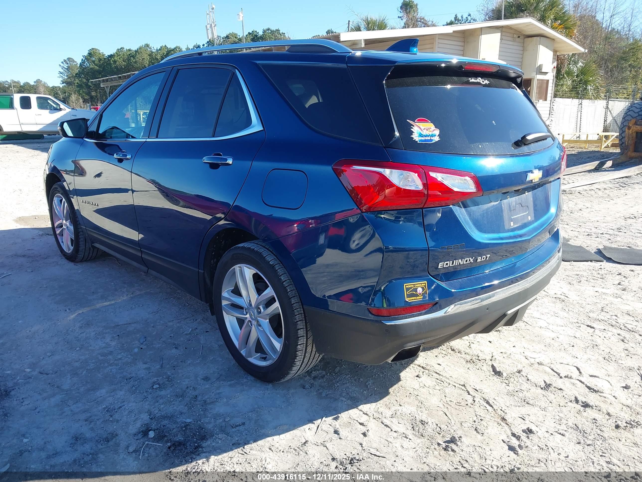 CHEVROLET EQUINOX image 3