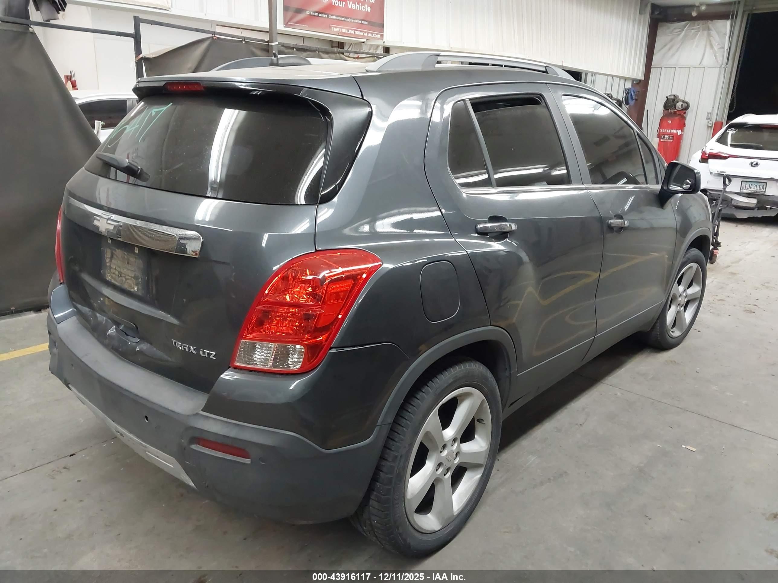 CHEVROLET TRAX image 4