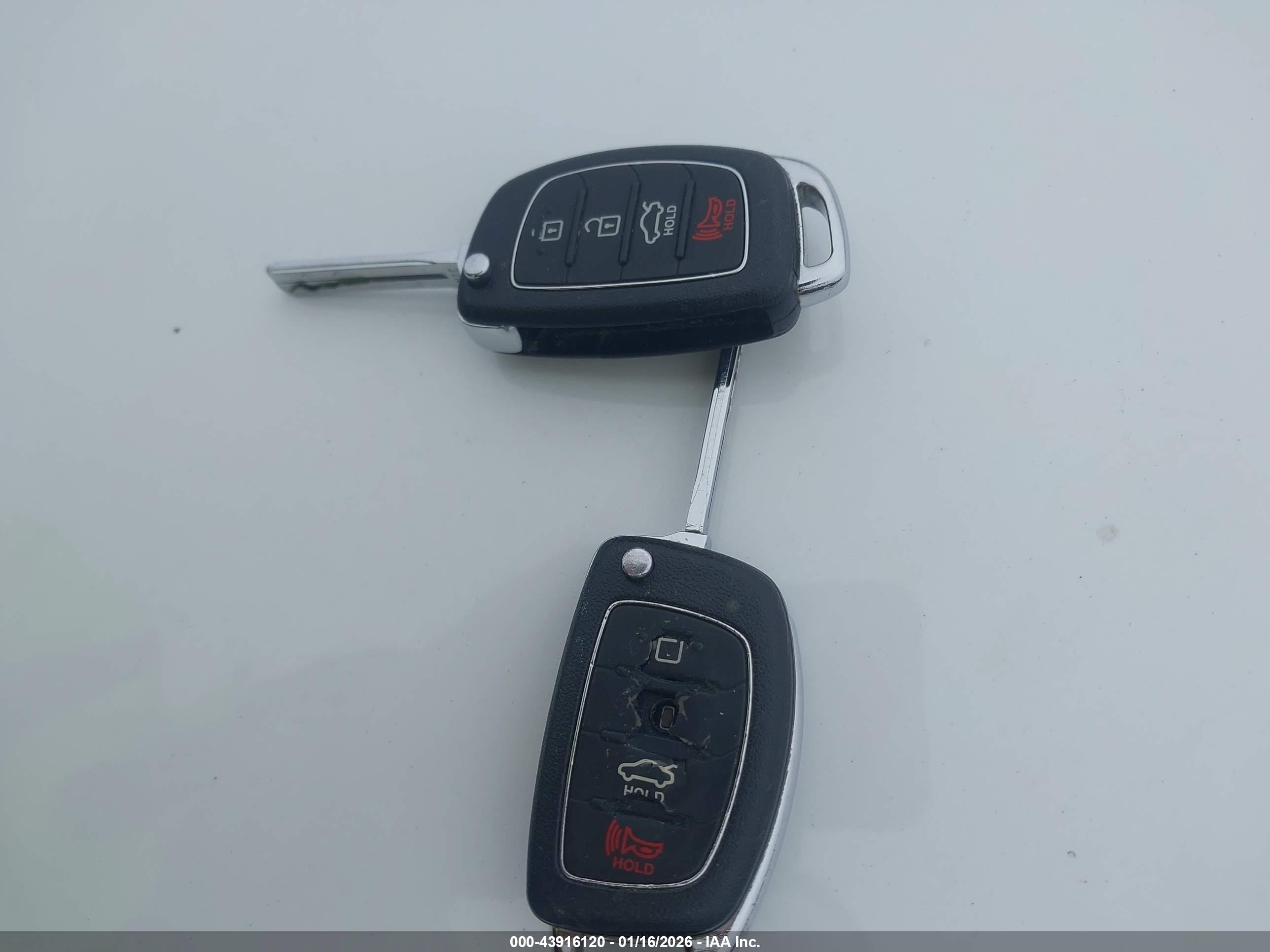 HYUNDAI SONATA image 11