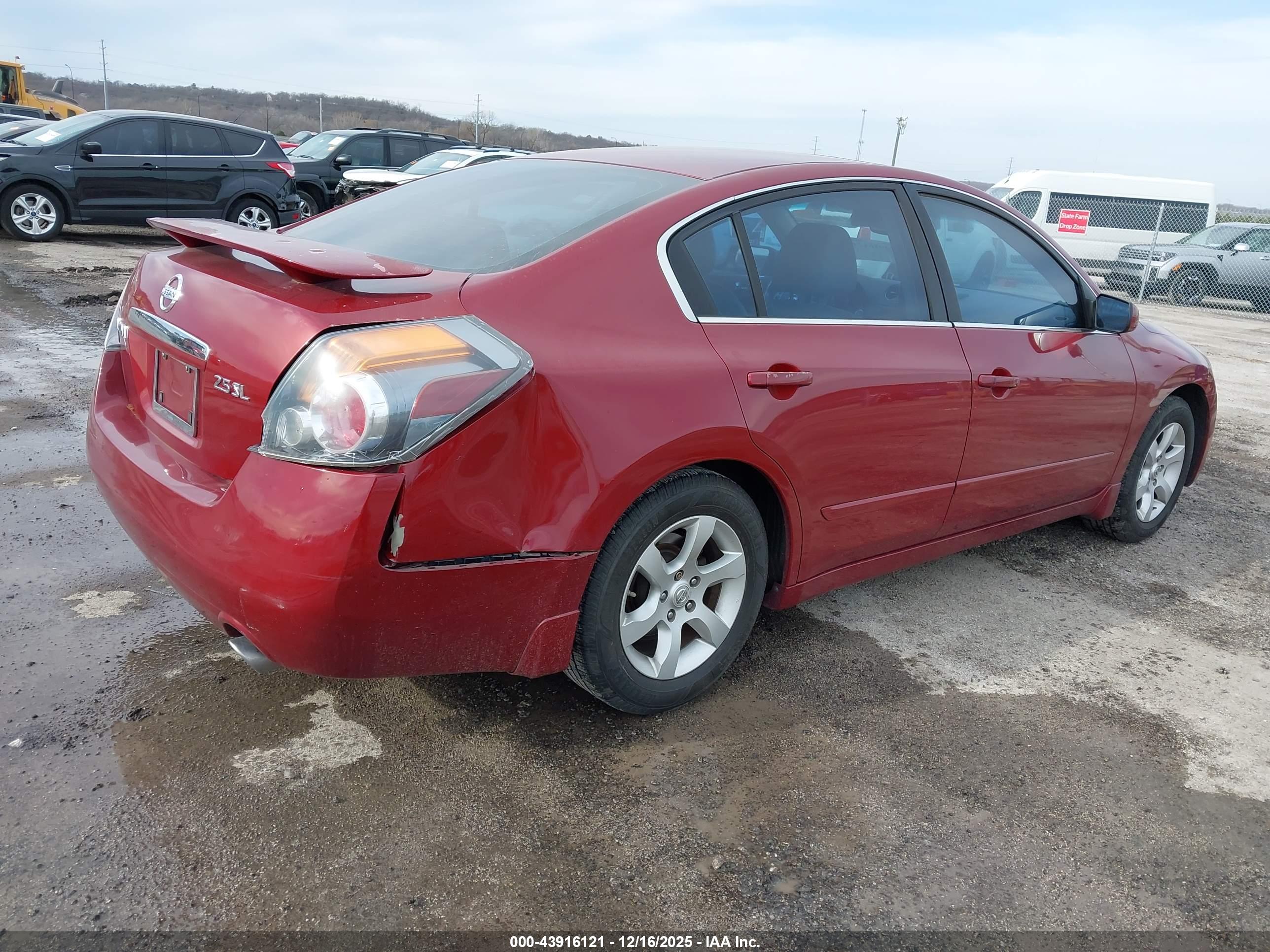 NISSAN ALTIMA image 4