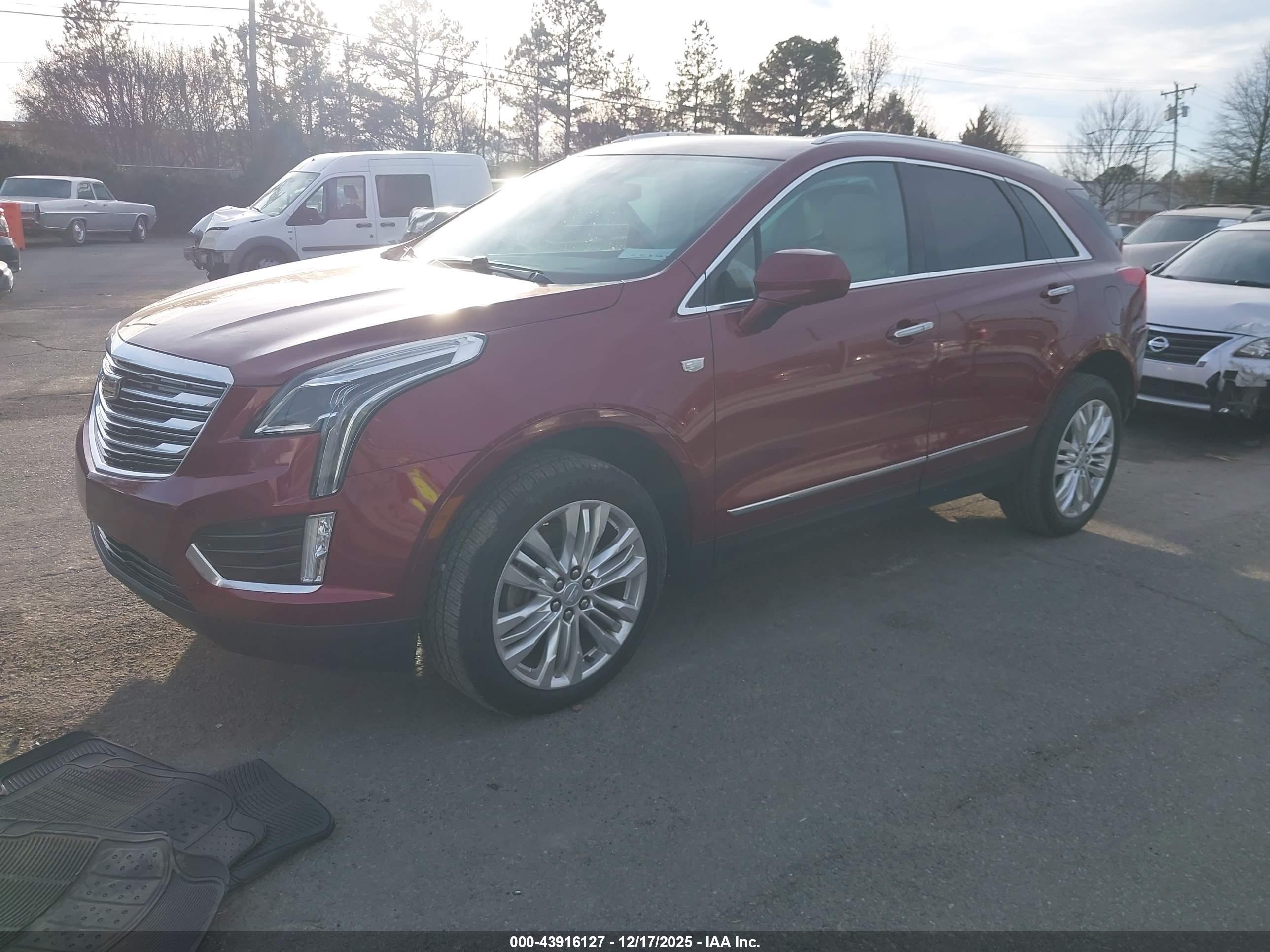 CADILLAC XT5 image 2