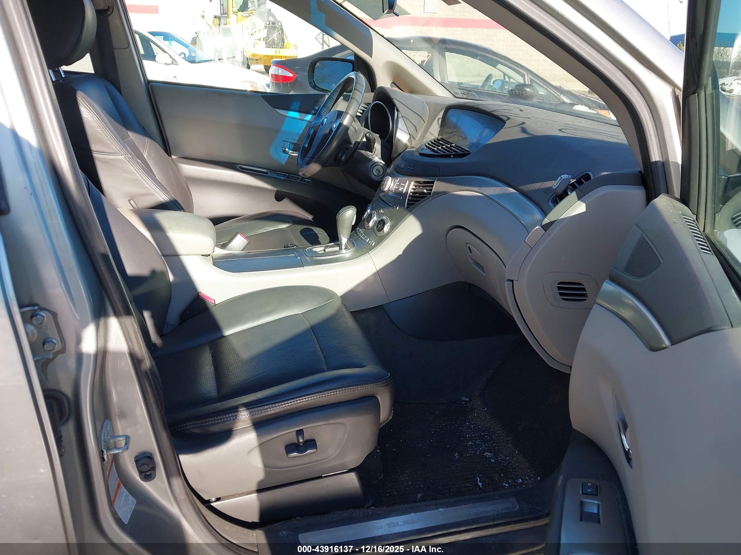 SUBARU B9 image 5