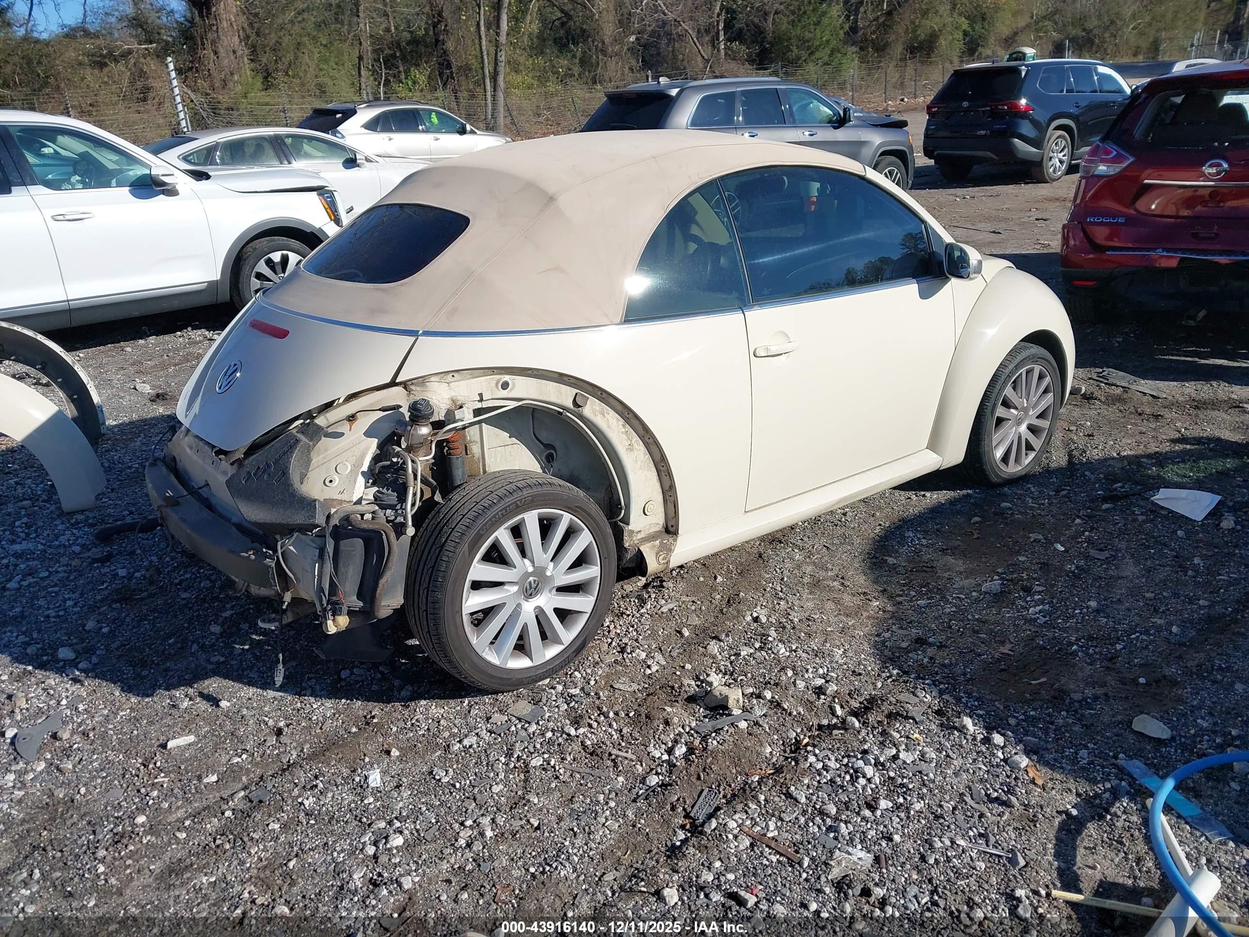 VOLKSWAGEN NEW image 4