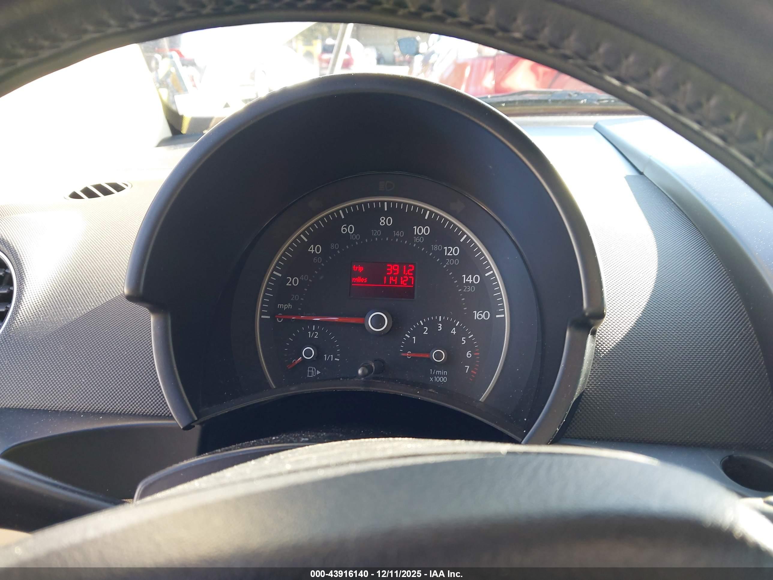 VOLKSWAGEN NEW image 7