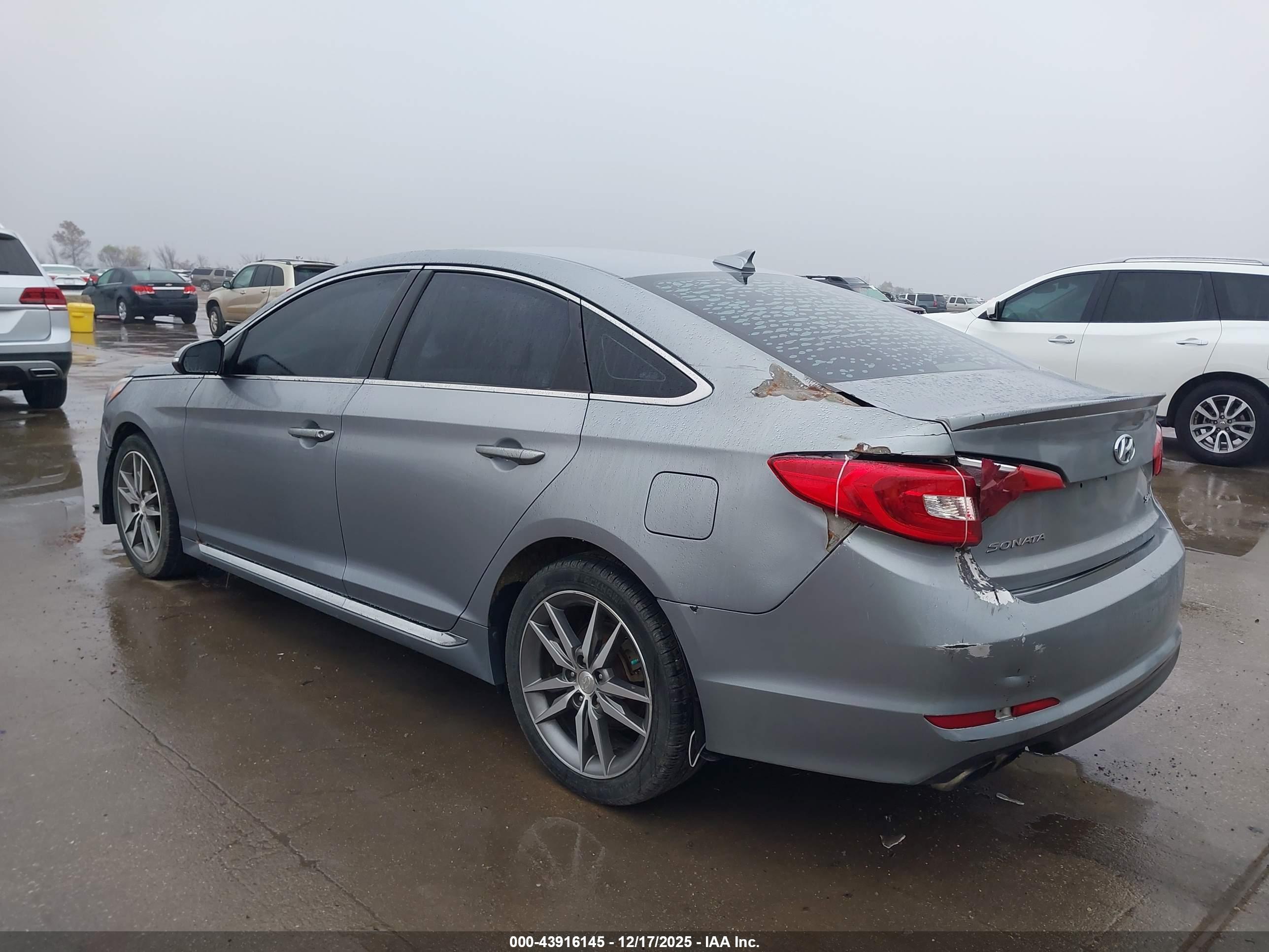HYUNDAI SONATA image 3