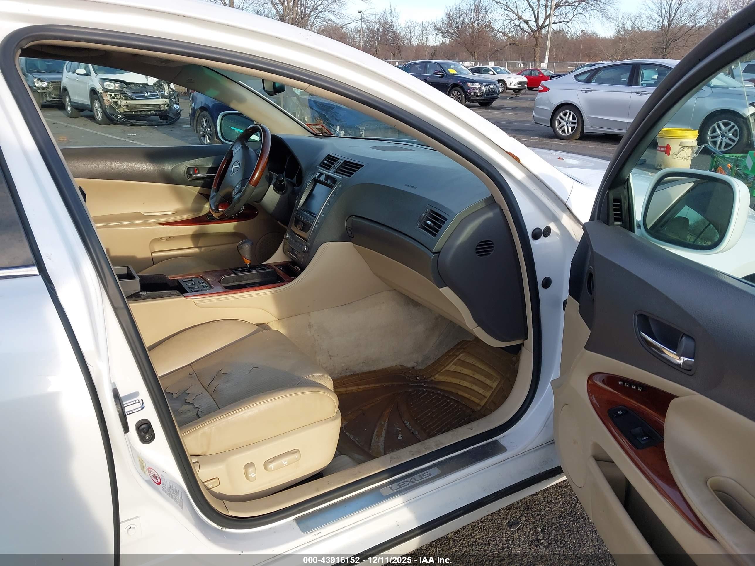 LEXUS GS image 5
