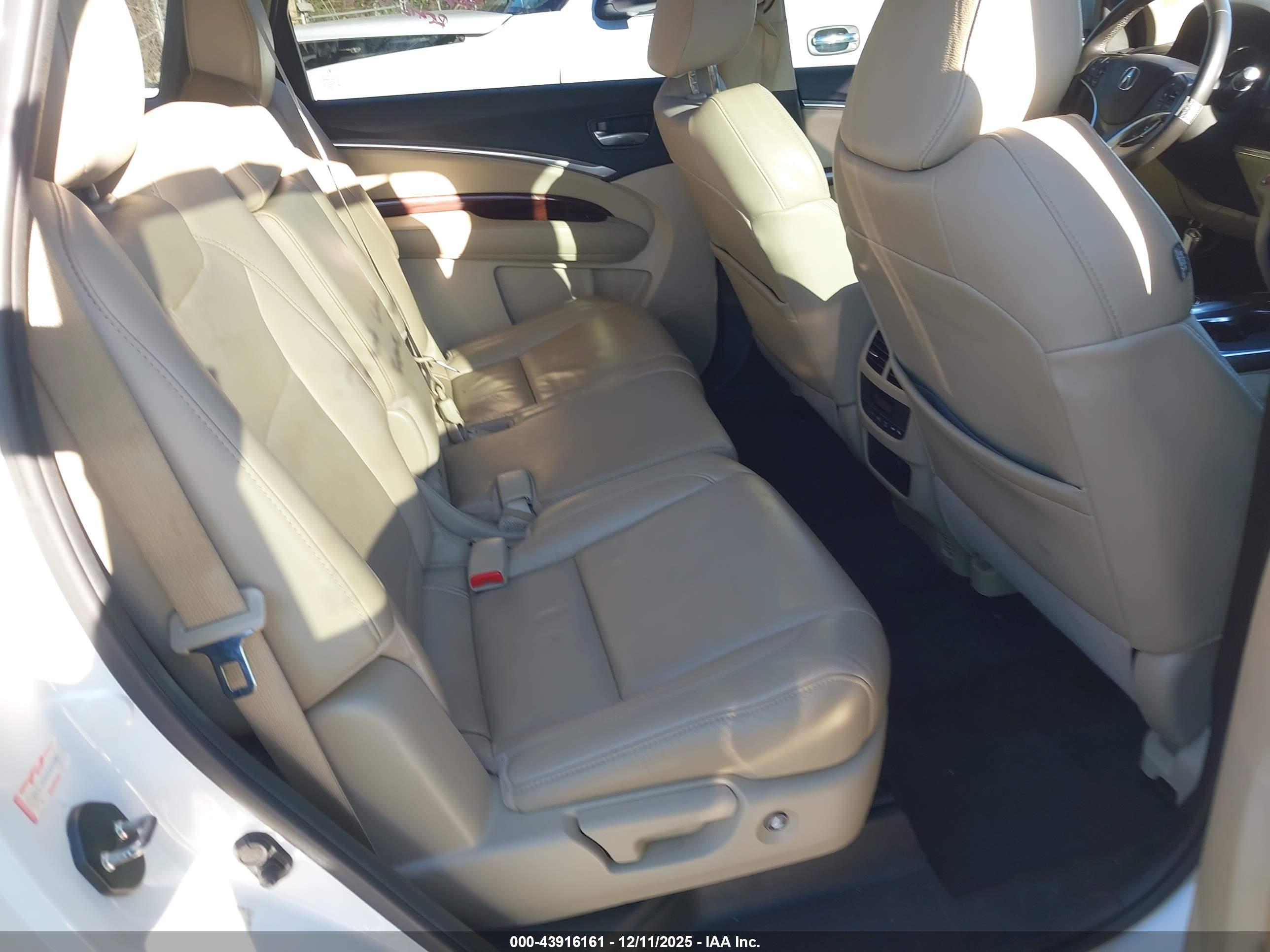 ACURA MDX image 8
