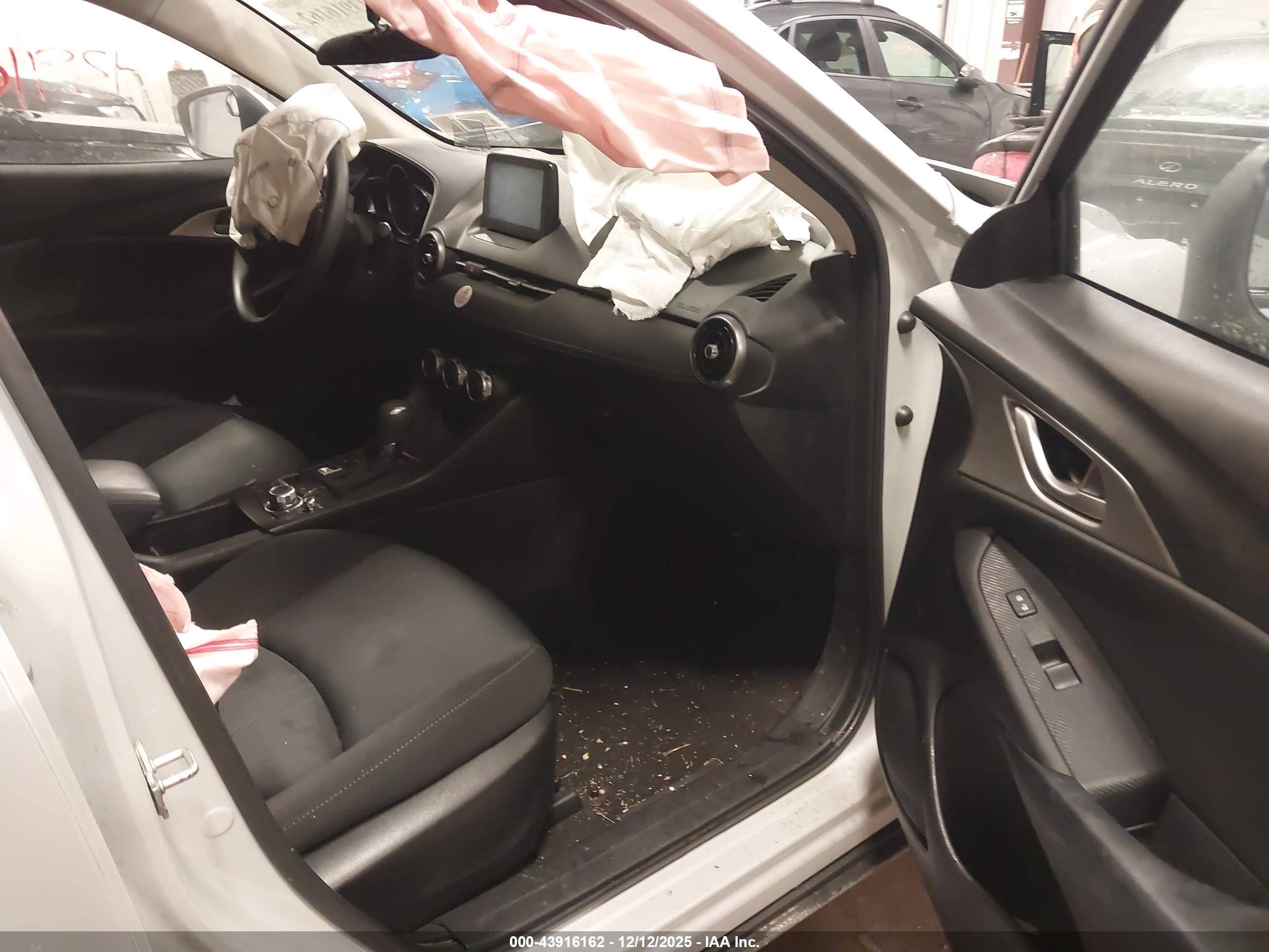 MAZDA CX-3 image 5