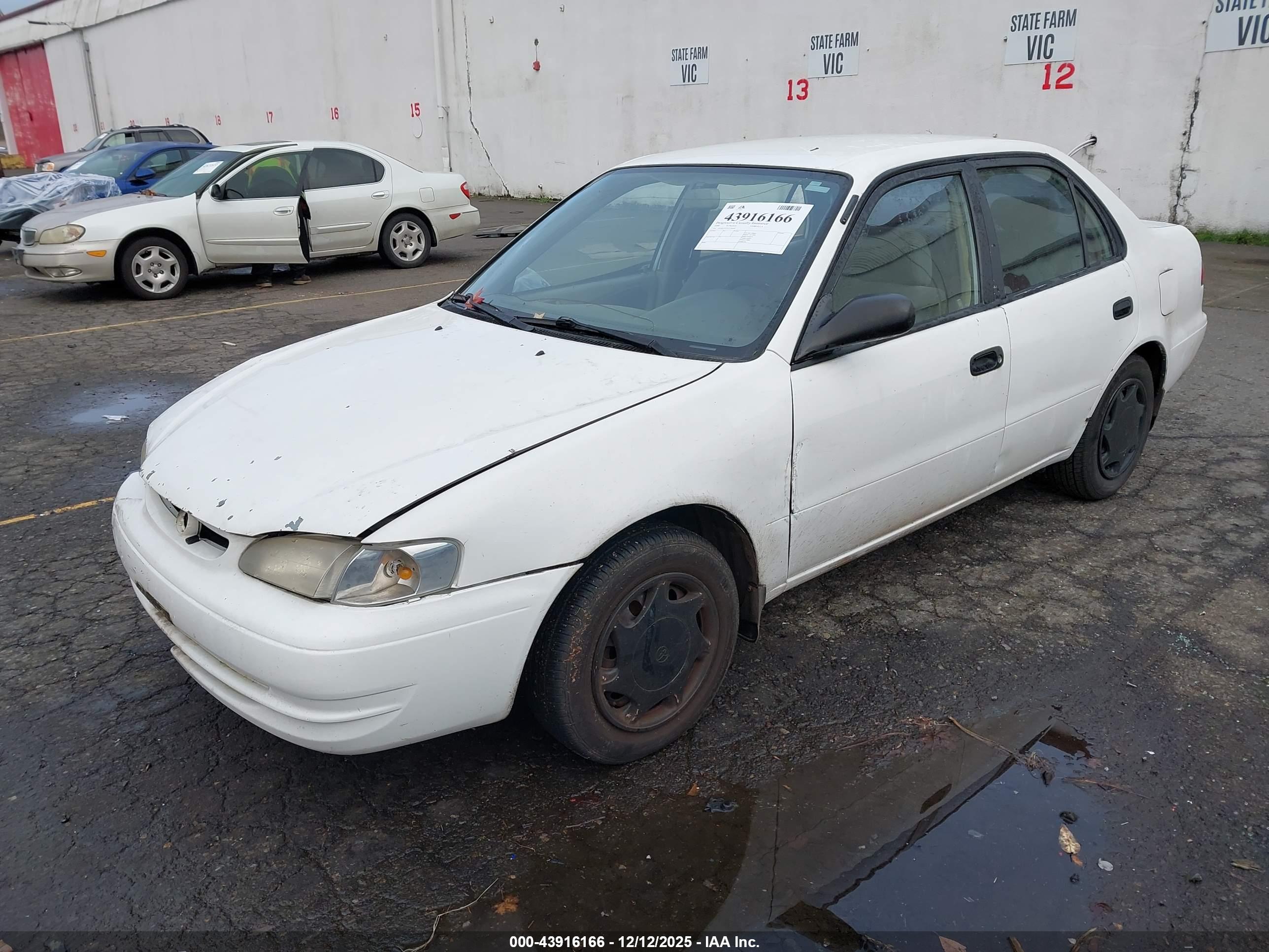 TOYOTA COROLLA image 2