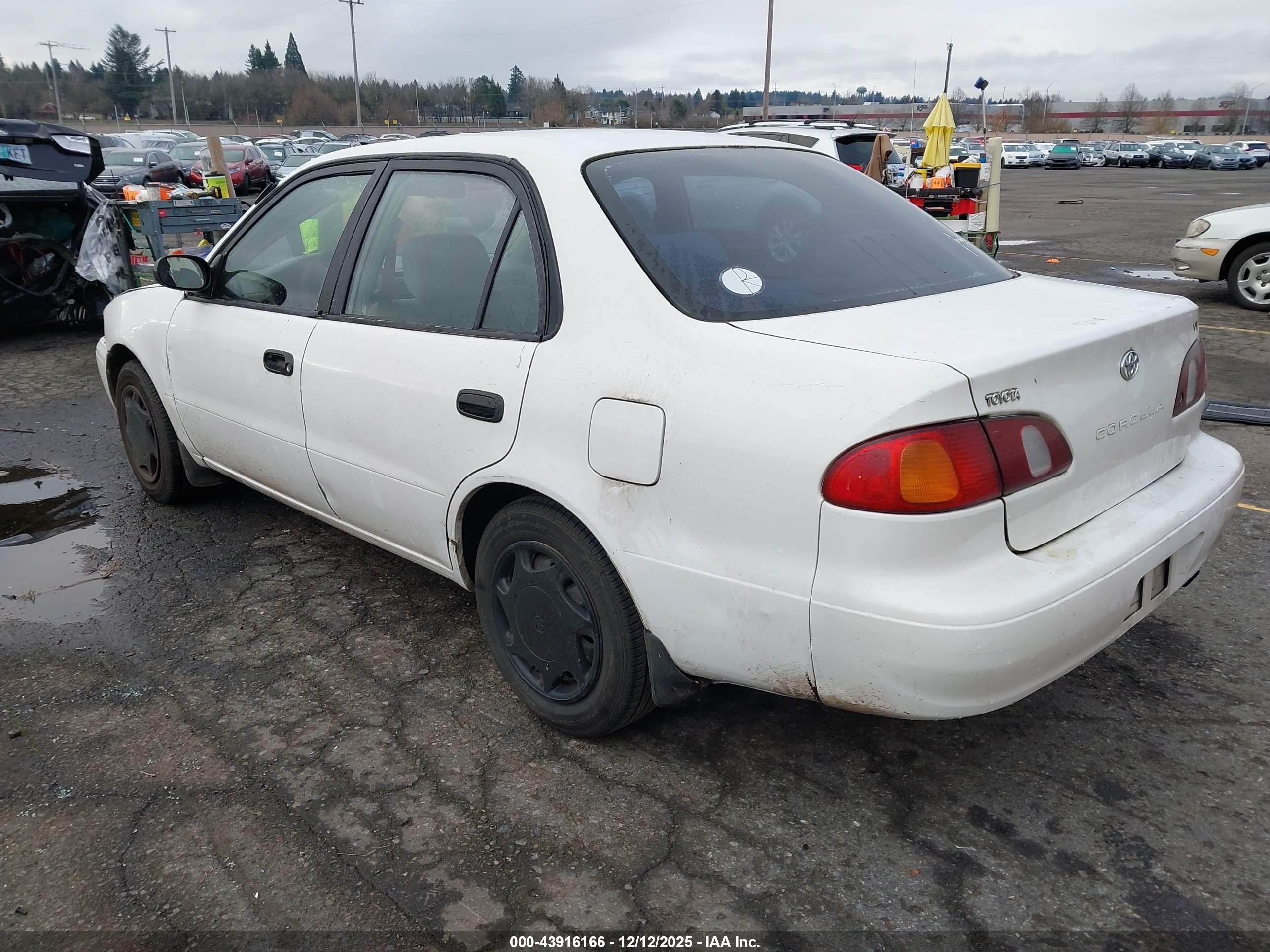 TOYOTA COROLLA image 3