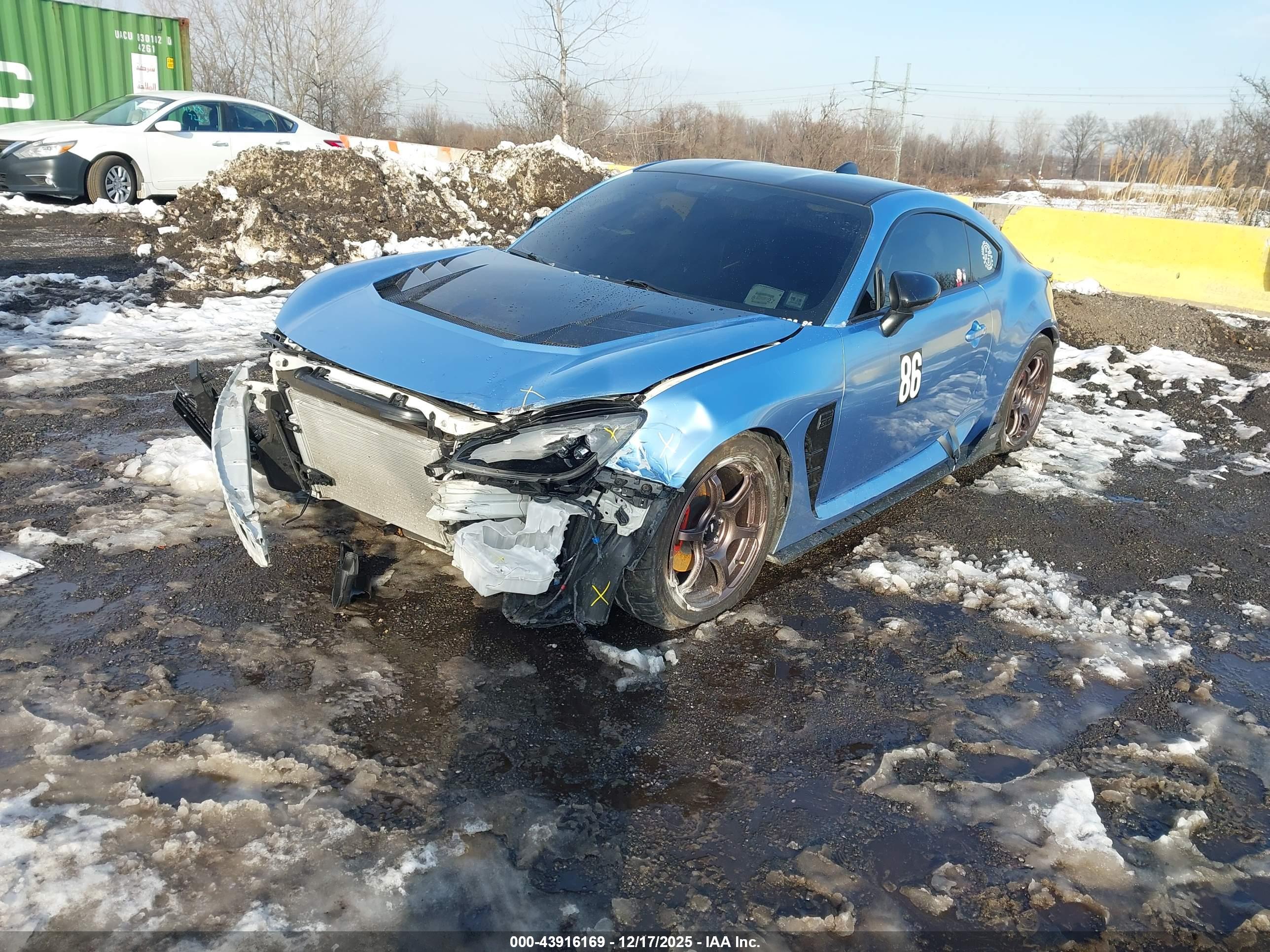 TOYOTA GR86 image 2